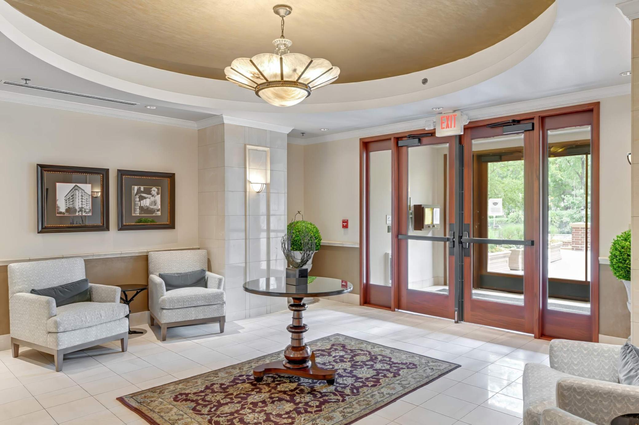 370 Marshall Avenue Unit: 402