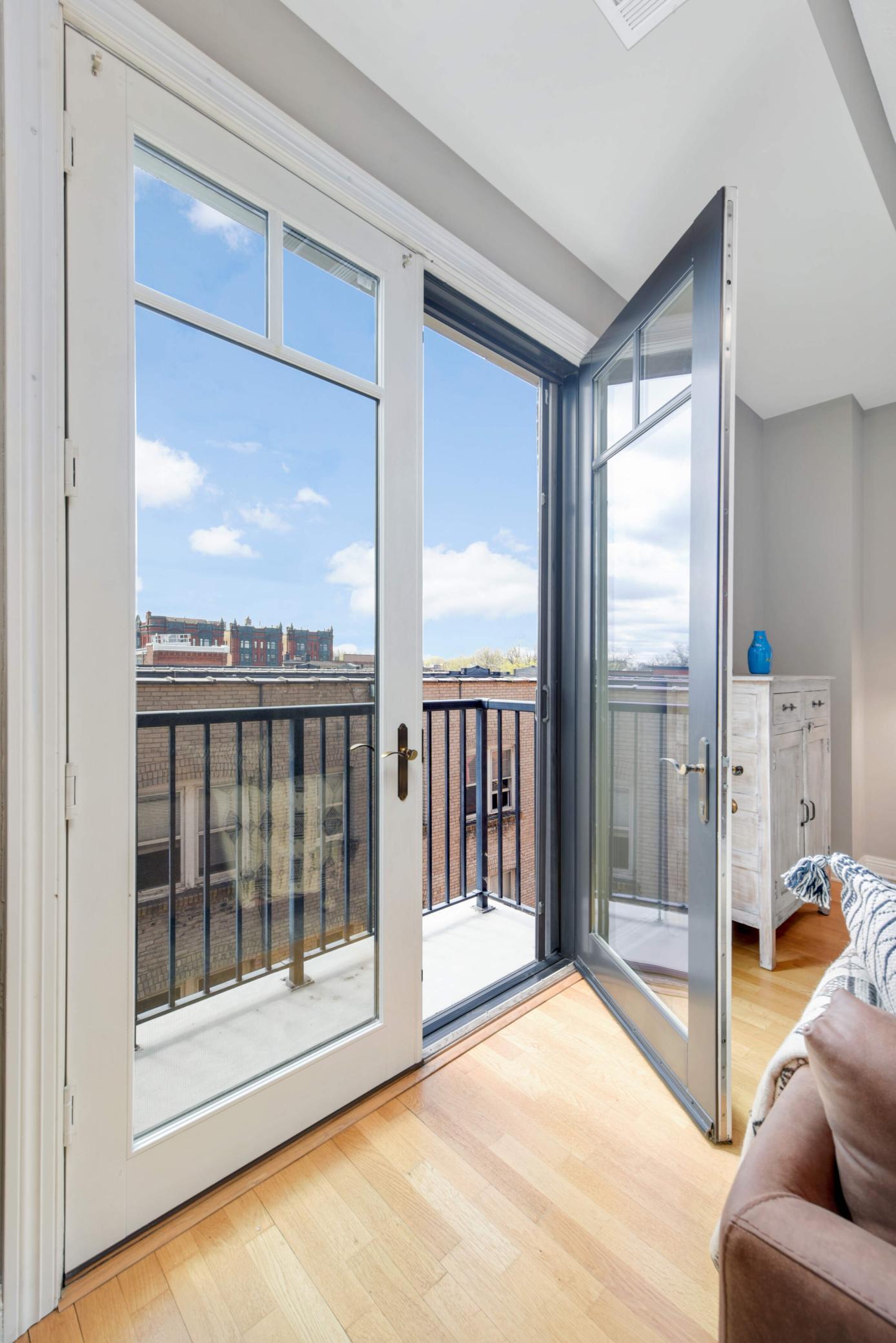 370 Marshall Avenue Unit: 402