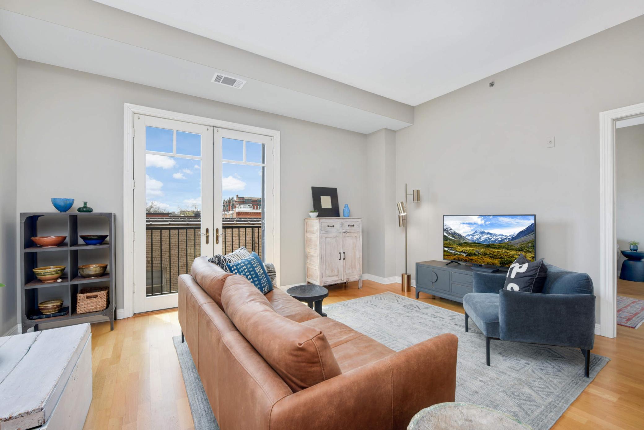 370 Marshall Avenue Unit: 402