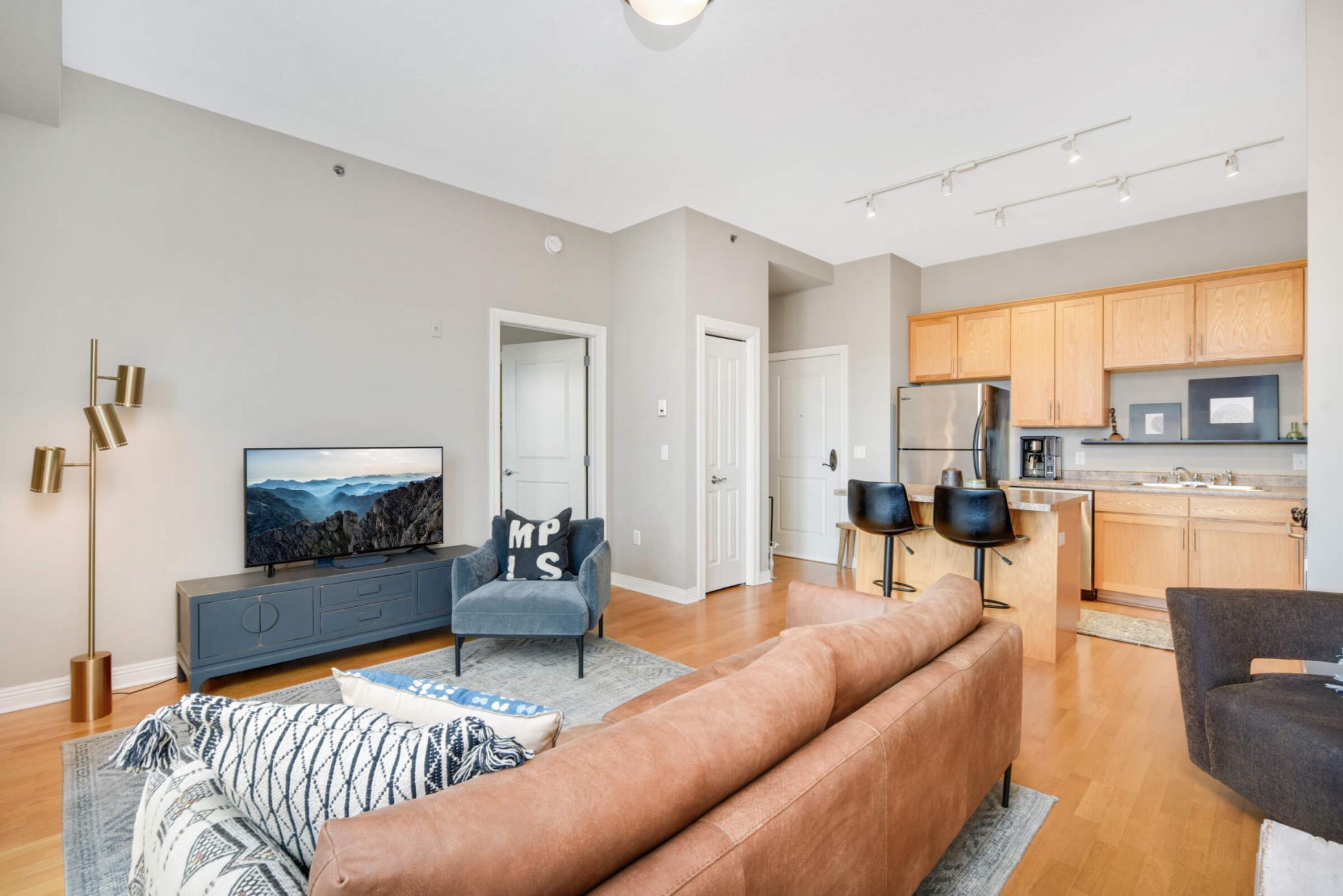 370 Marshall Avenue Unit: 402