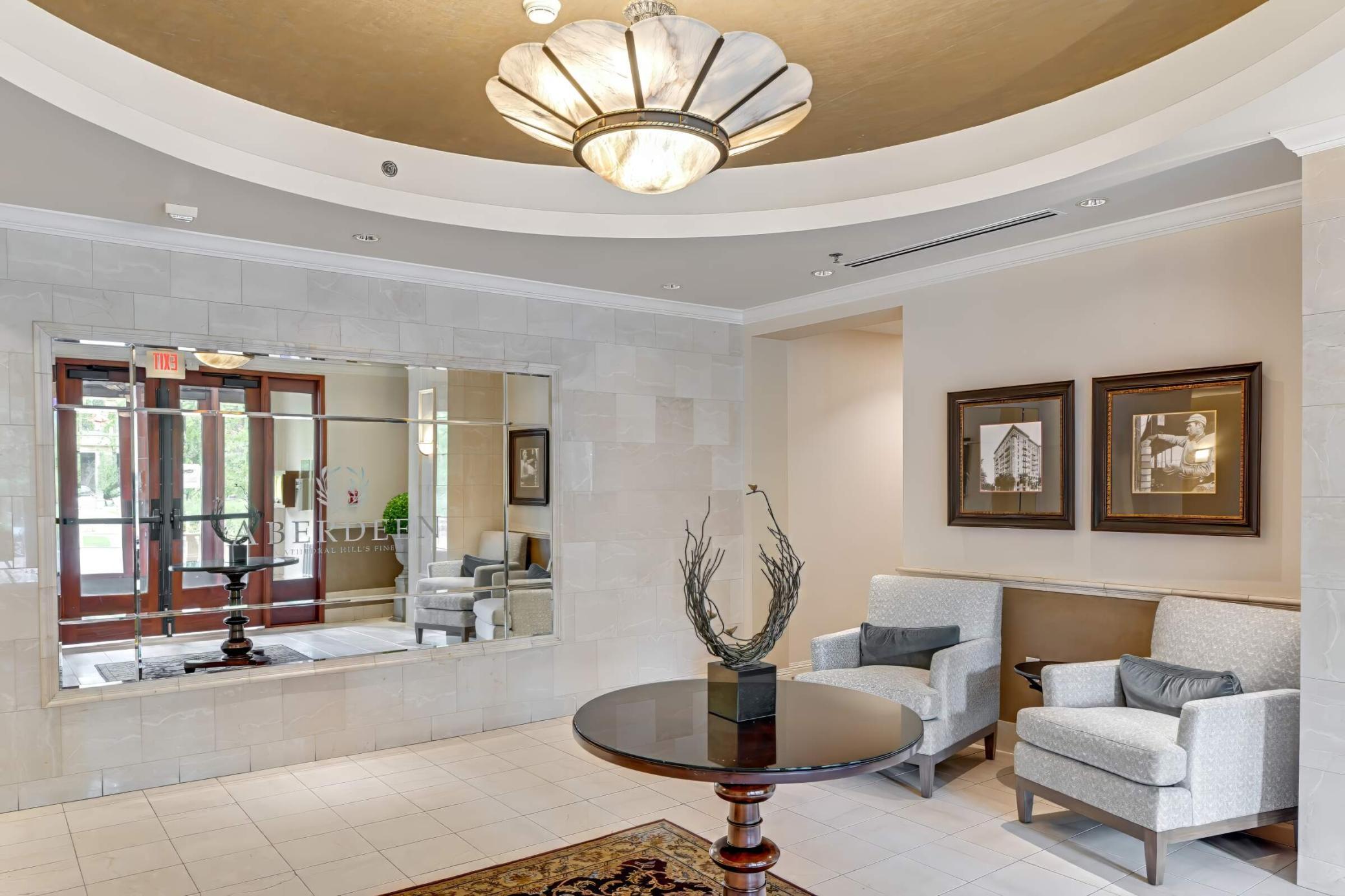 370 Marshall Avenue Unit: 402