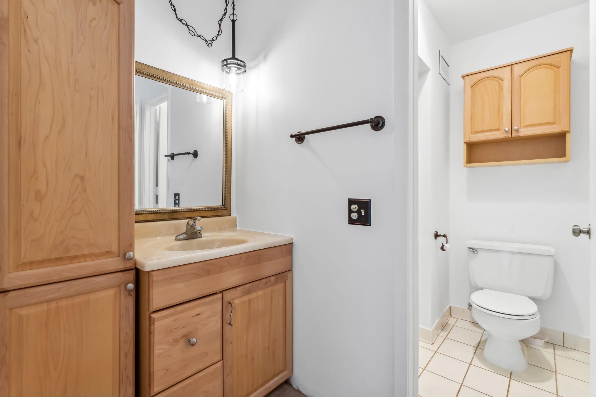 4100 Parklawn Avenue Unit: 201