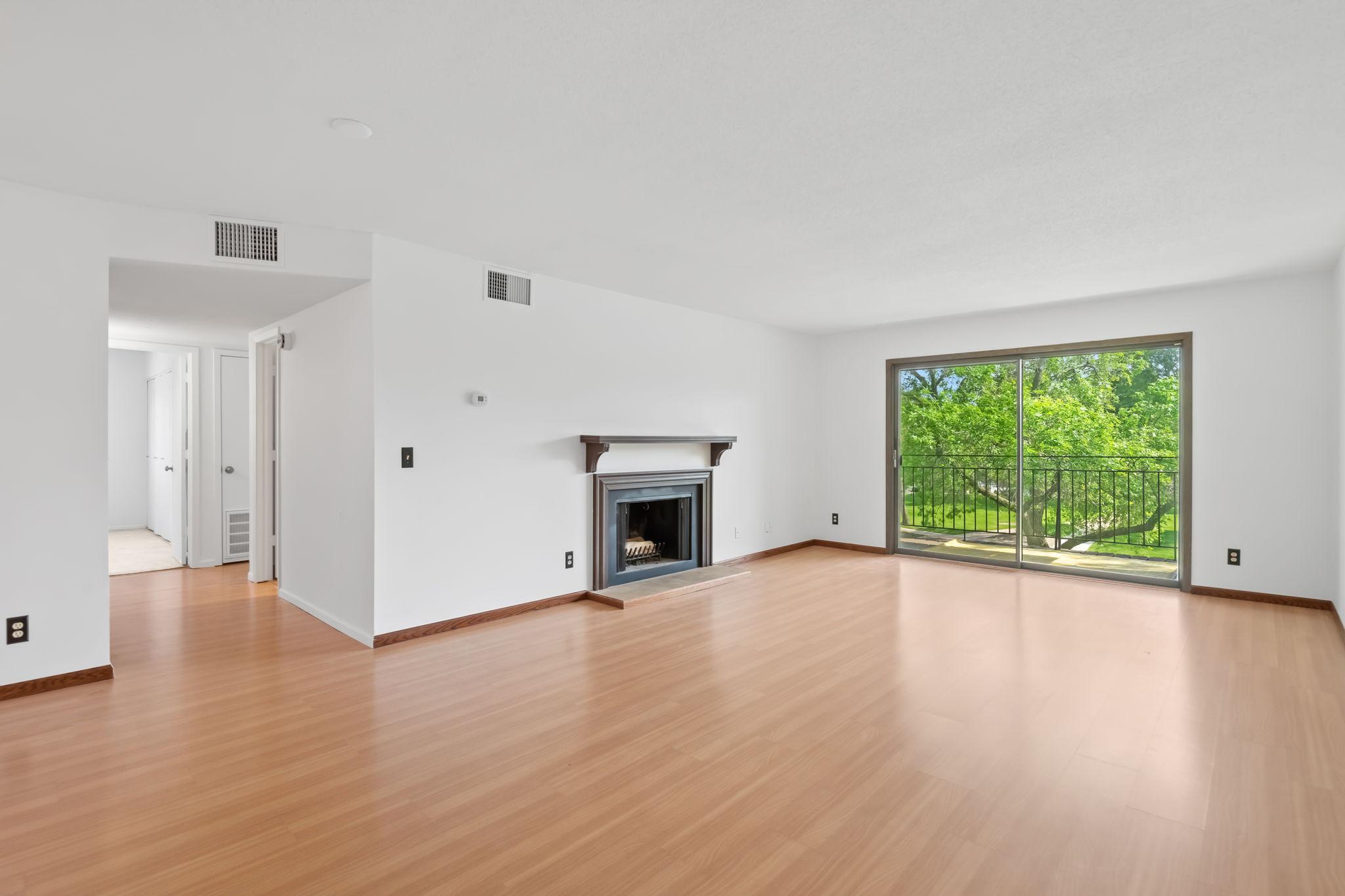 4100 Parklawn Avenue Unit: 201