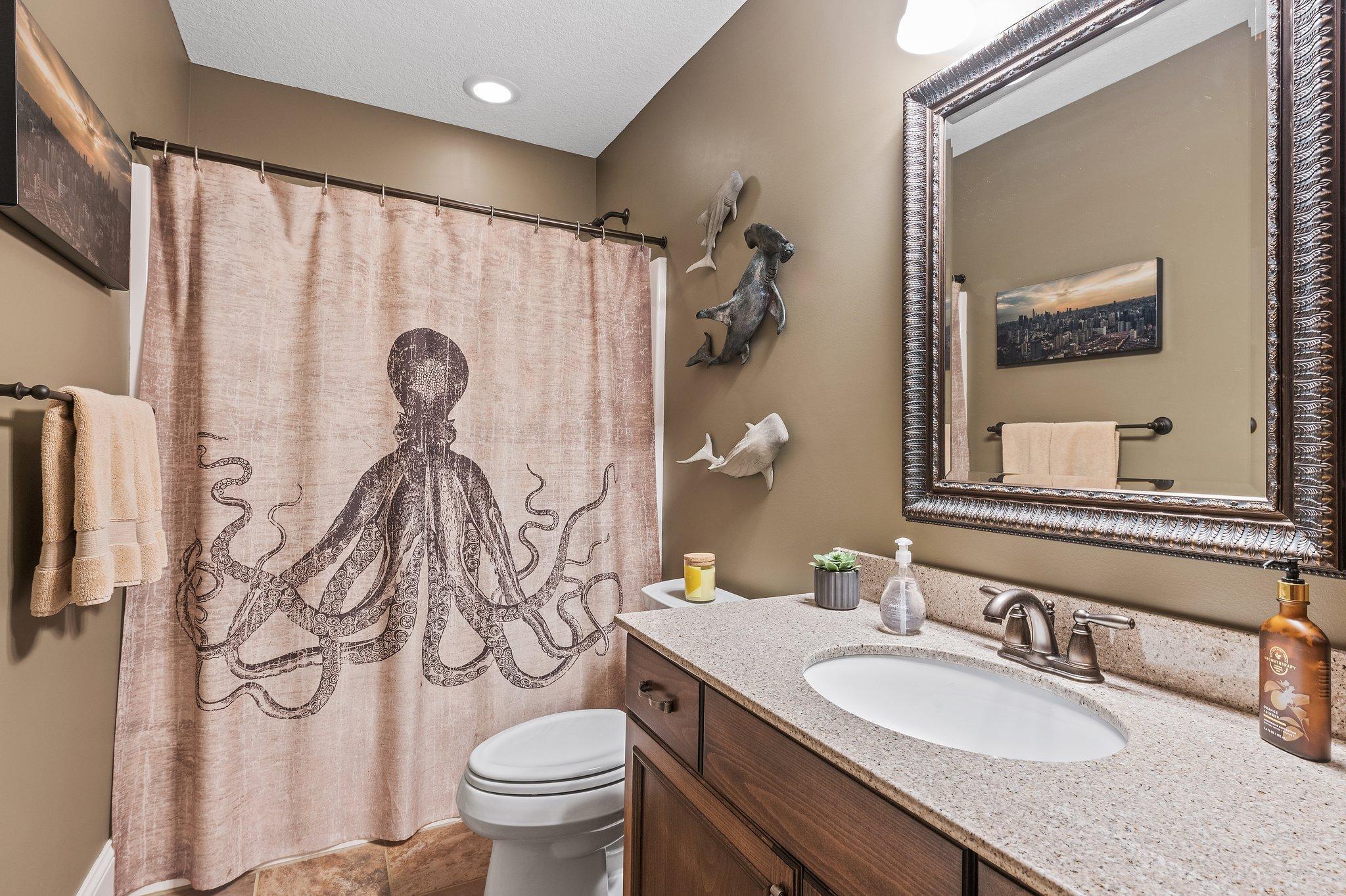 3715 Dupont Avenue S