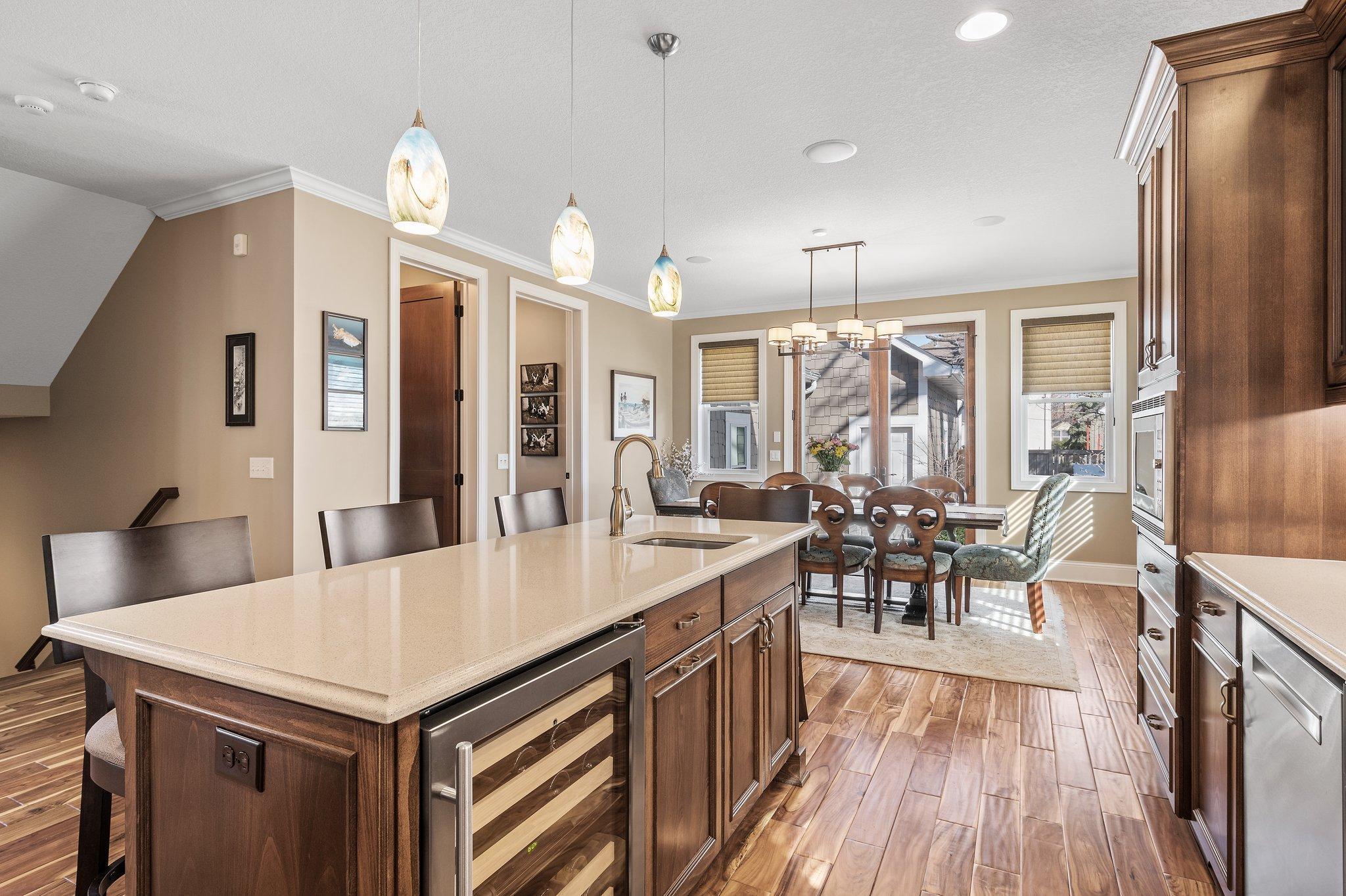 3715 Dupont Avenue S