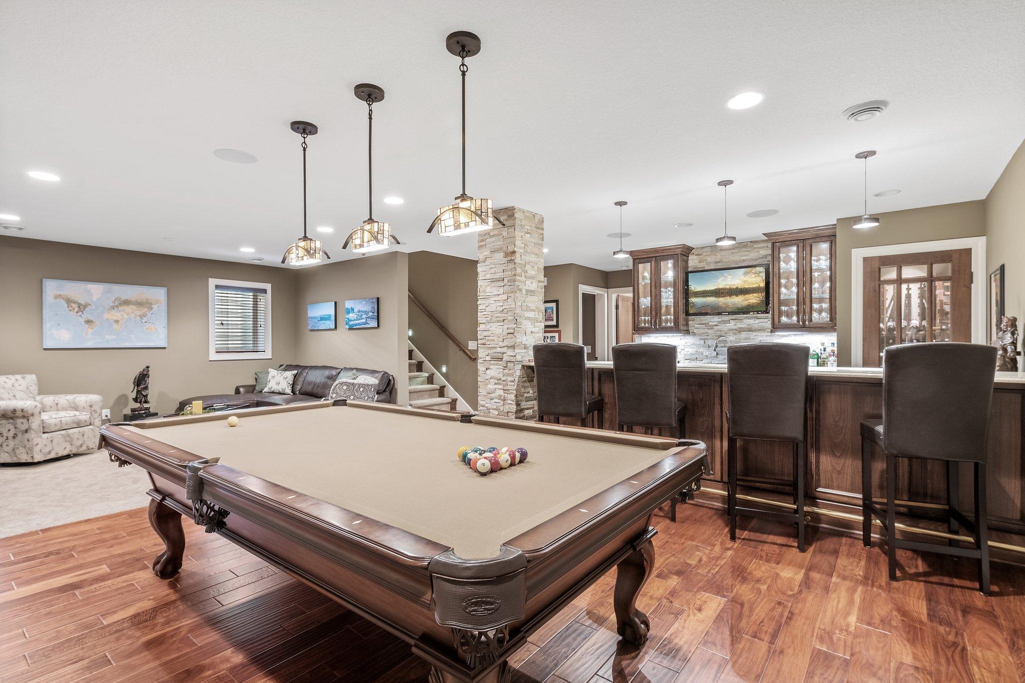 3715 Dupont Avenue S