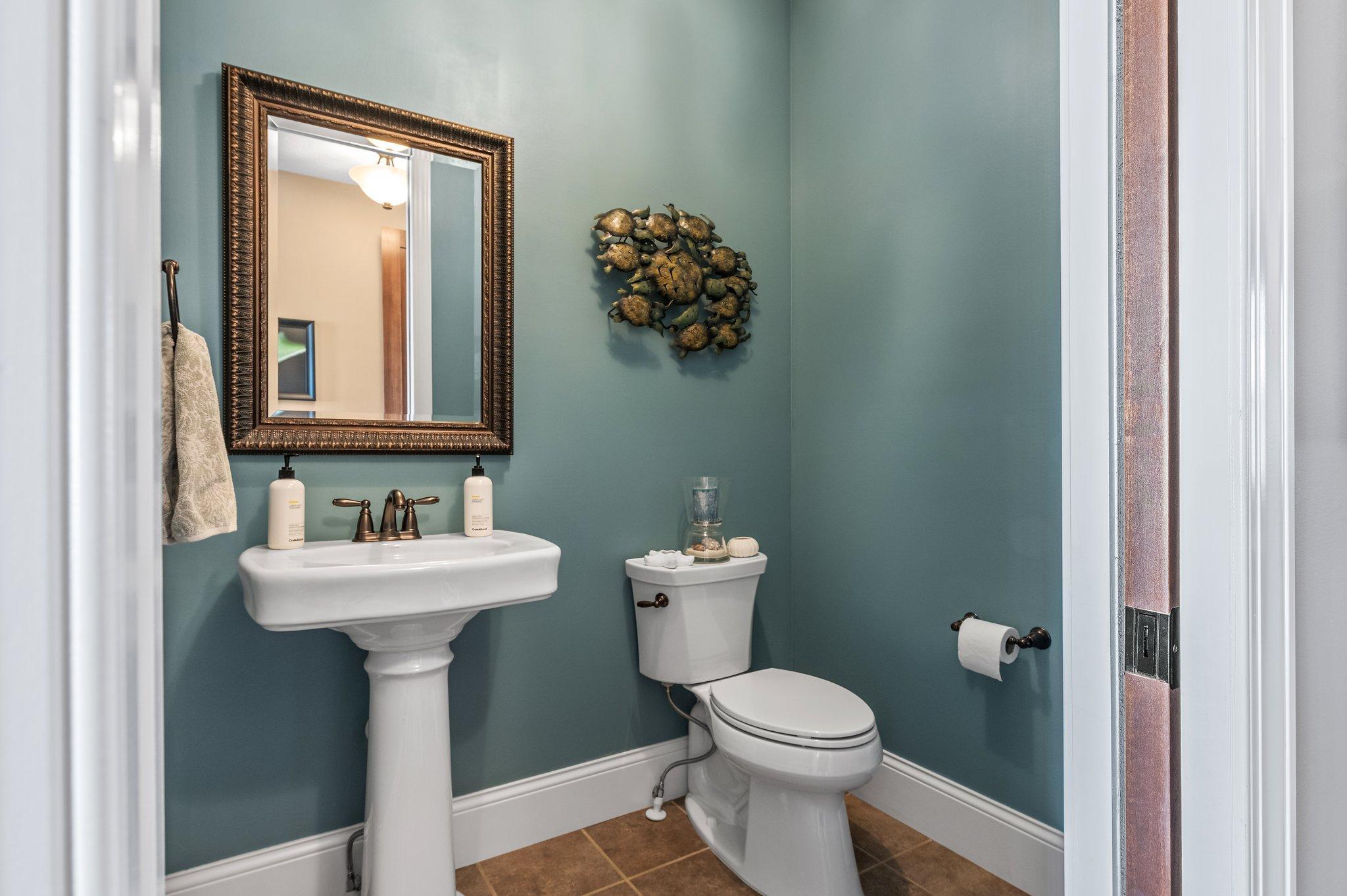 3715 Dupont Avenue S