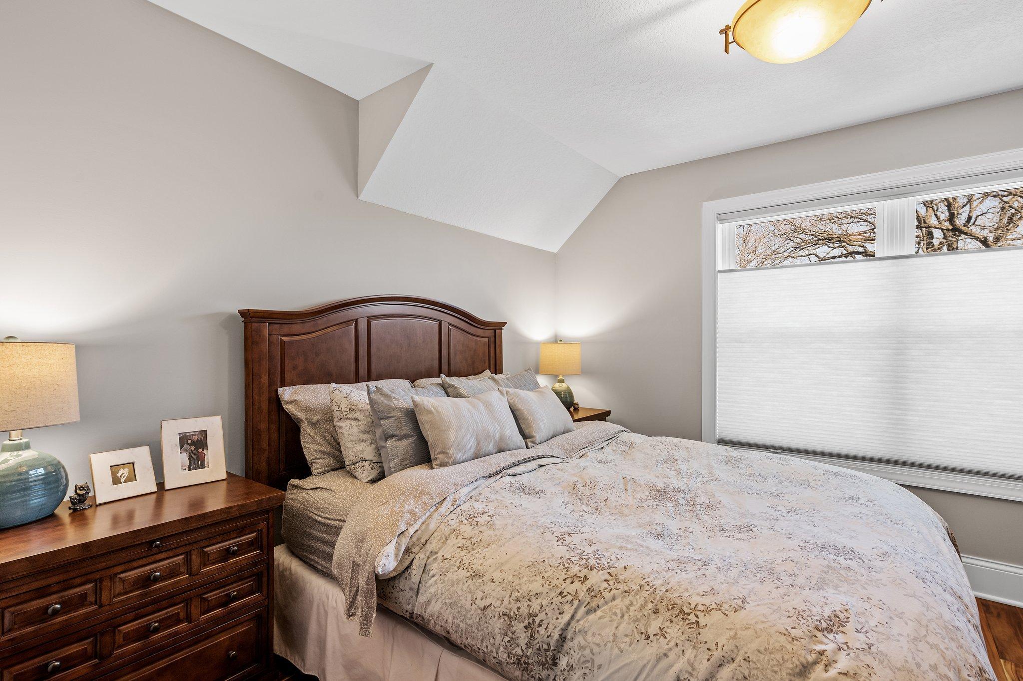 3715 Dupont Avenue S