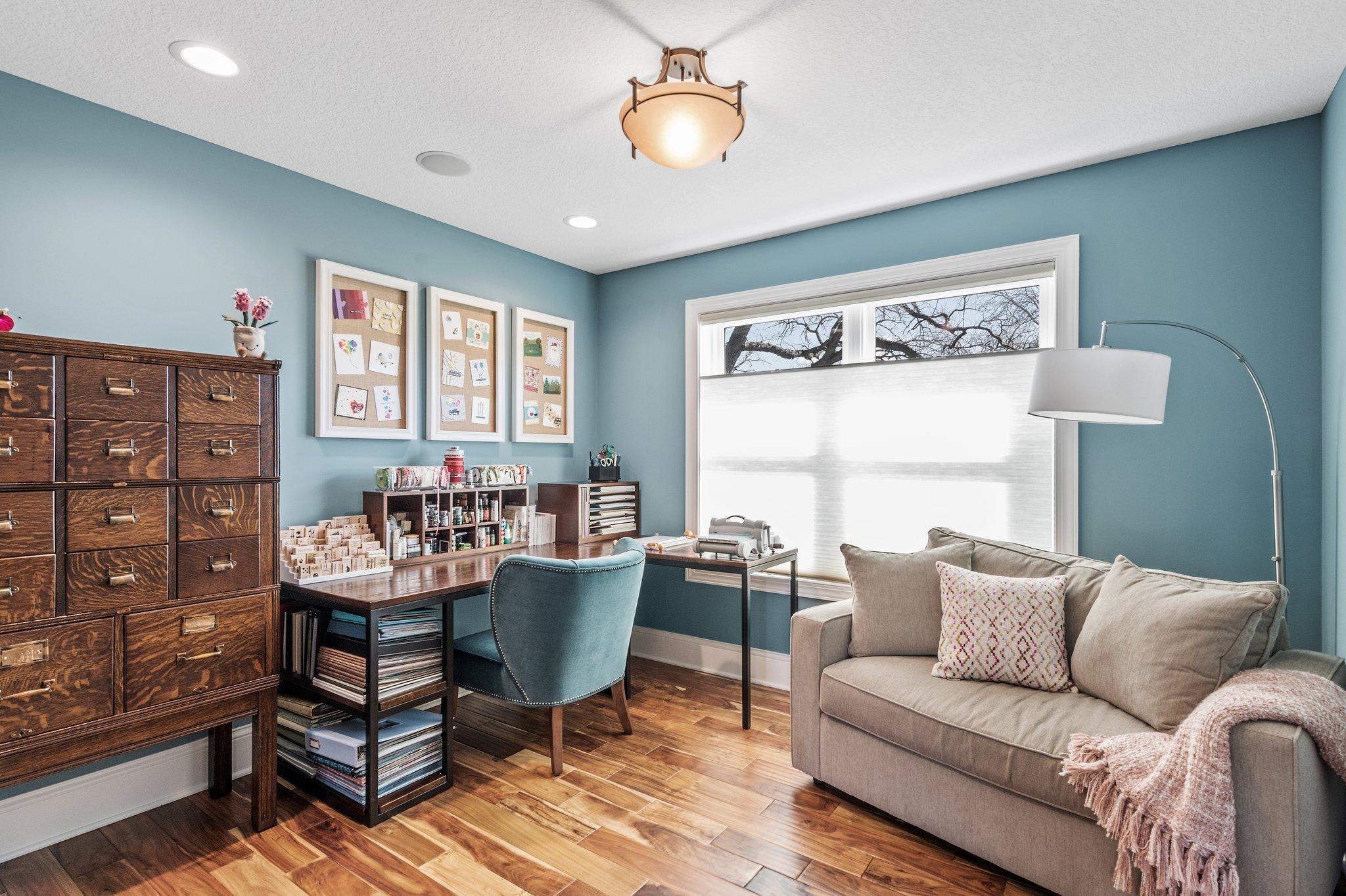 3715 Dupont Avenue S