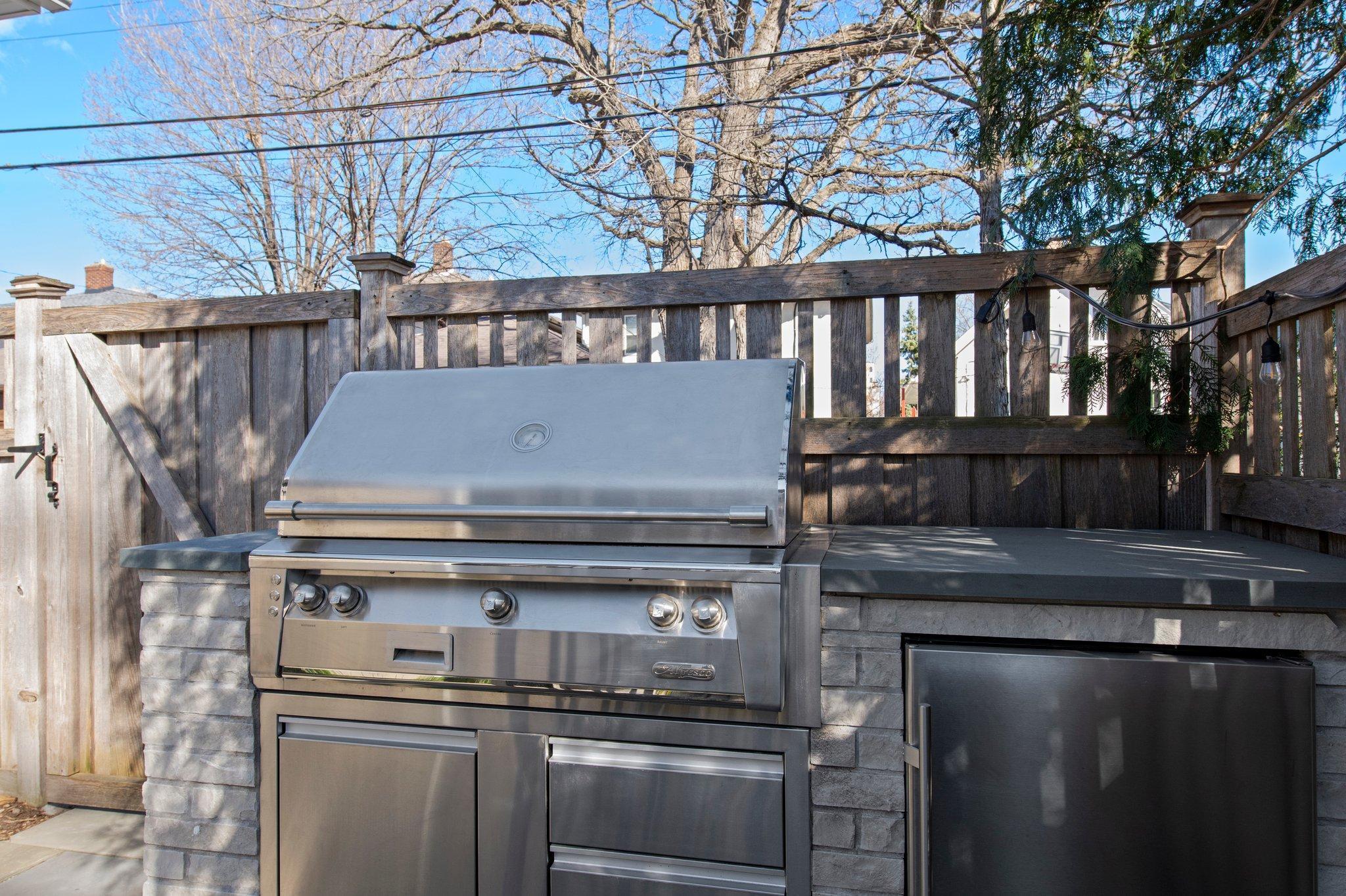 3715 Dupont Avenue S