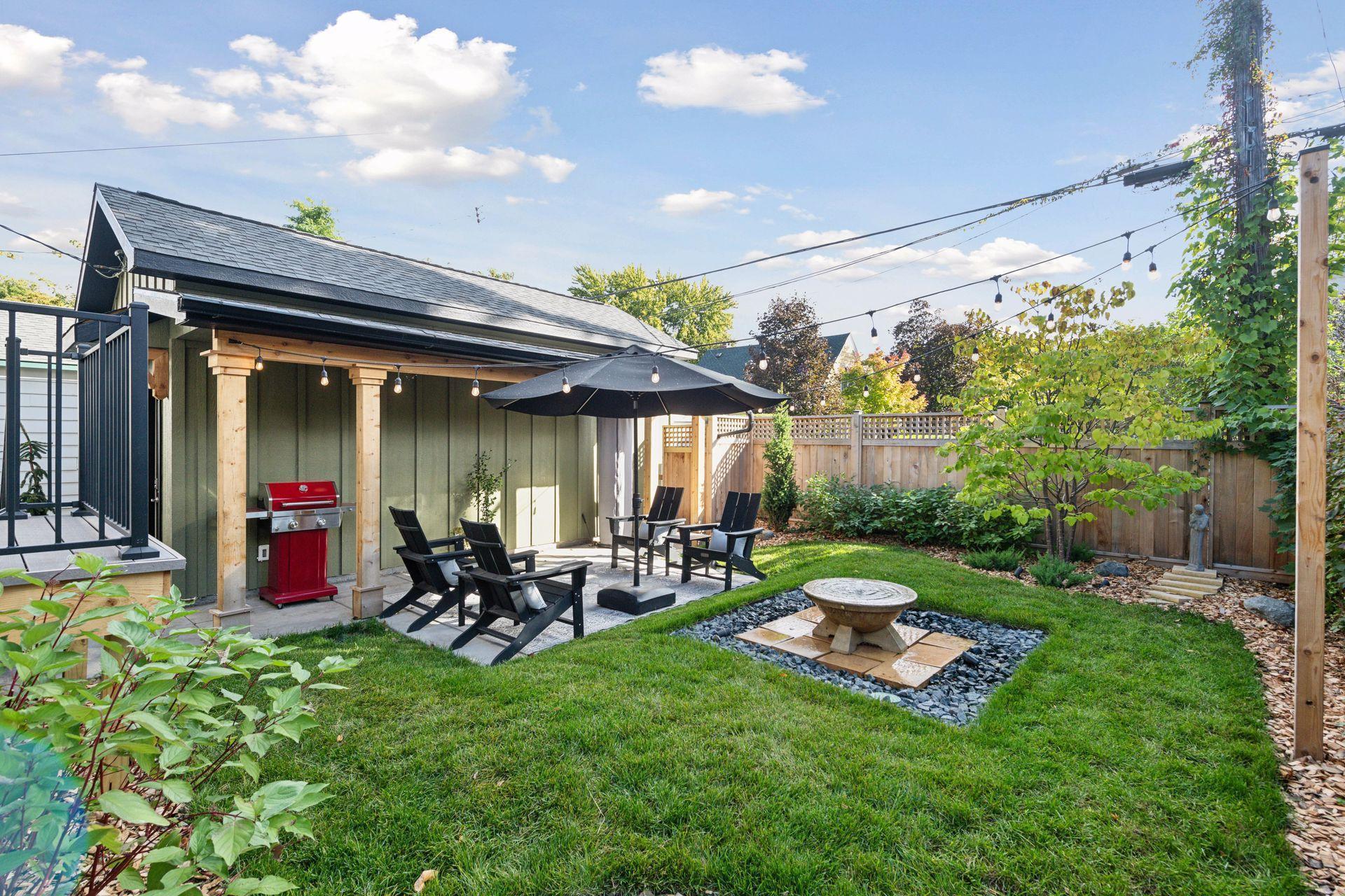 450 Mount Curve Boulevard