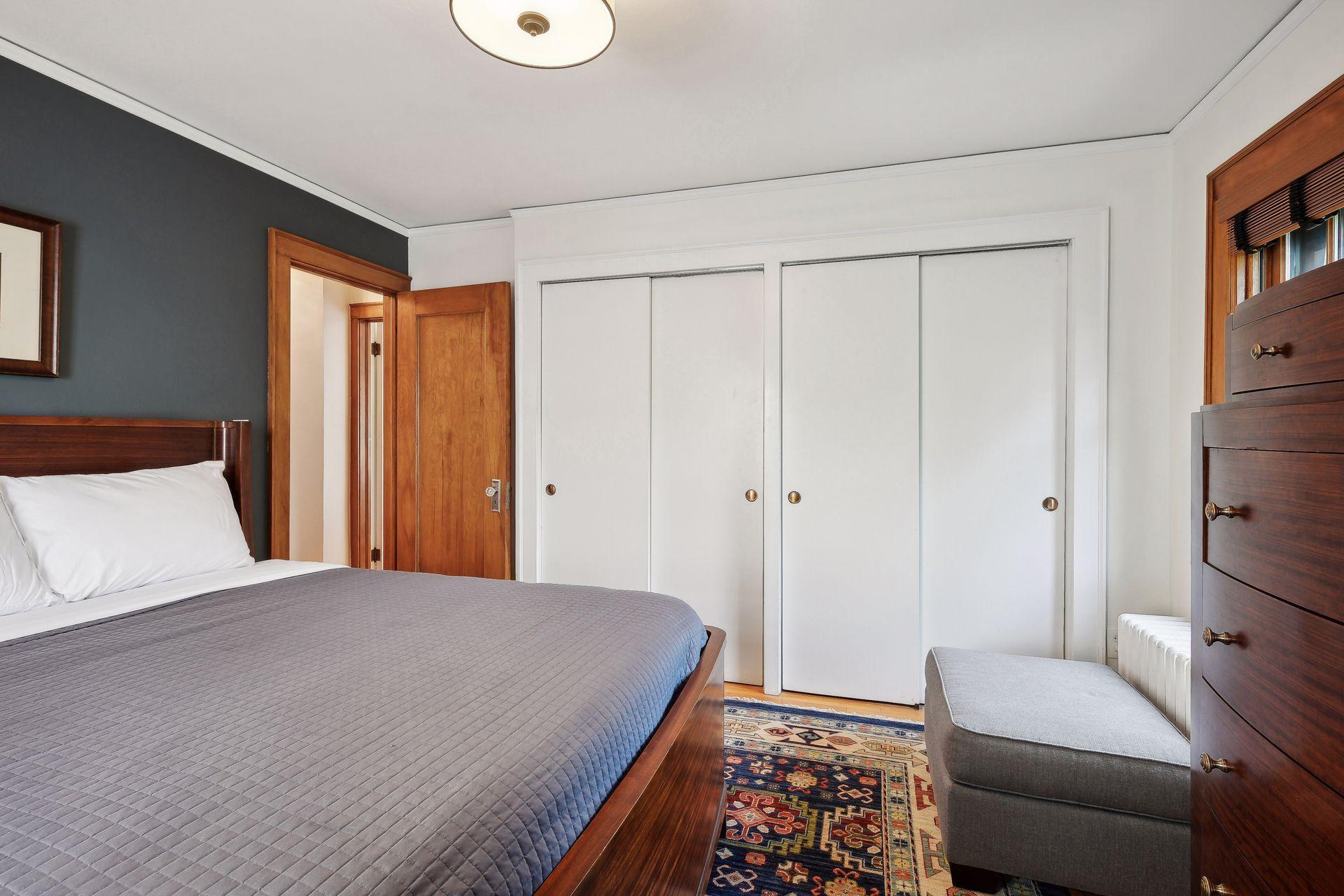 450 Mount Curve Boulevard