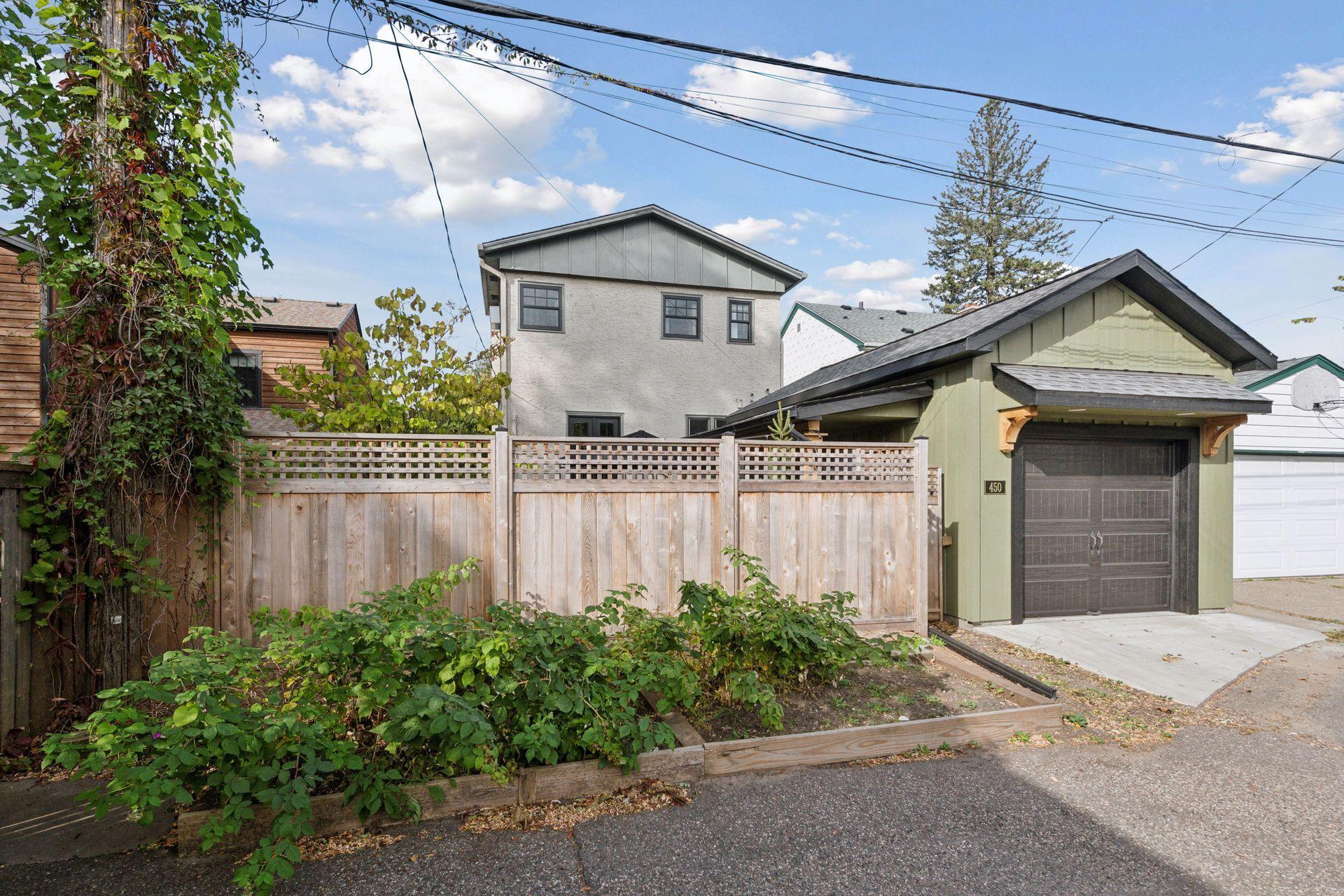 450 Mount Curve Boulevard