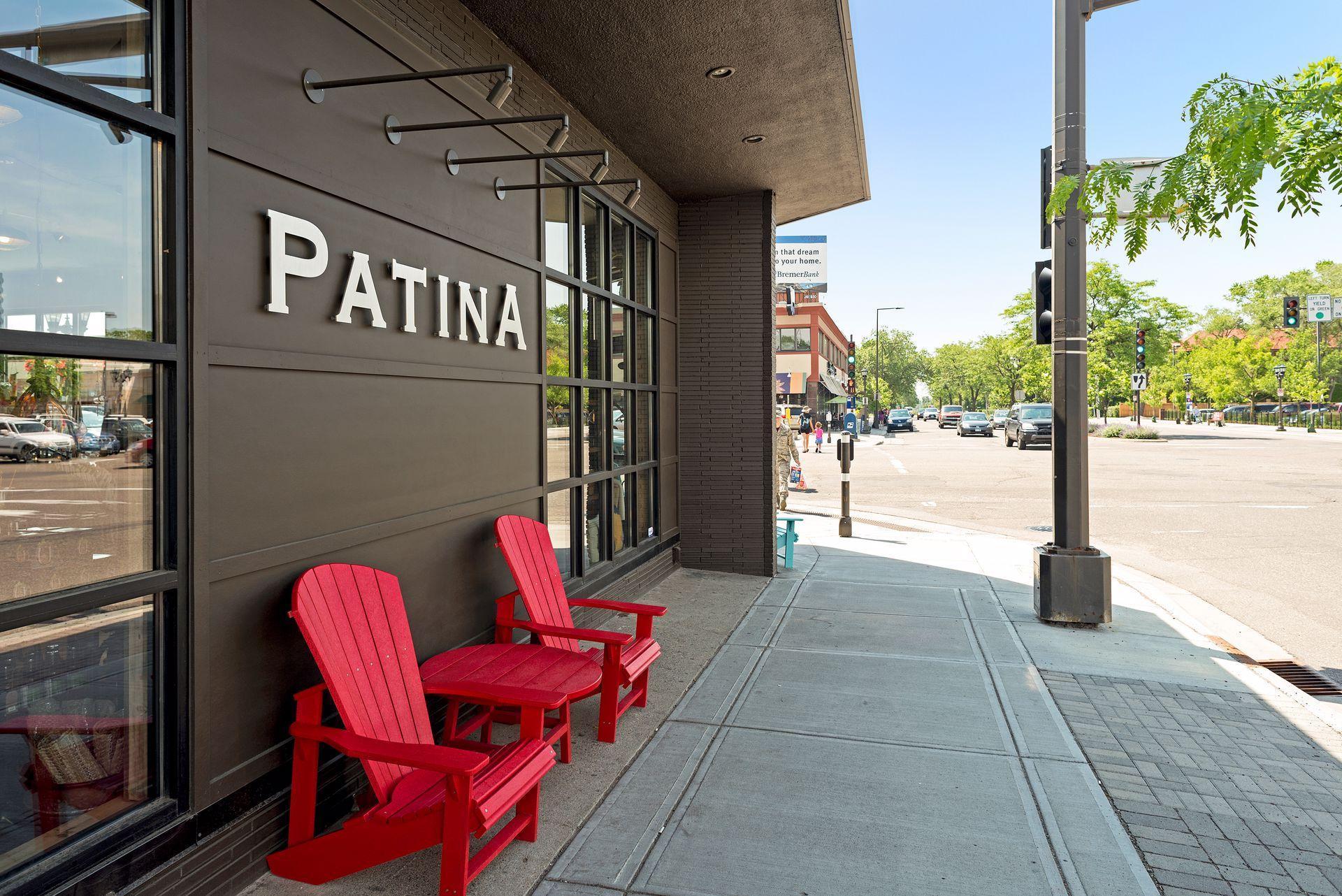 450 Mount Curve Boulevard