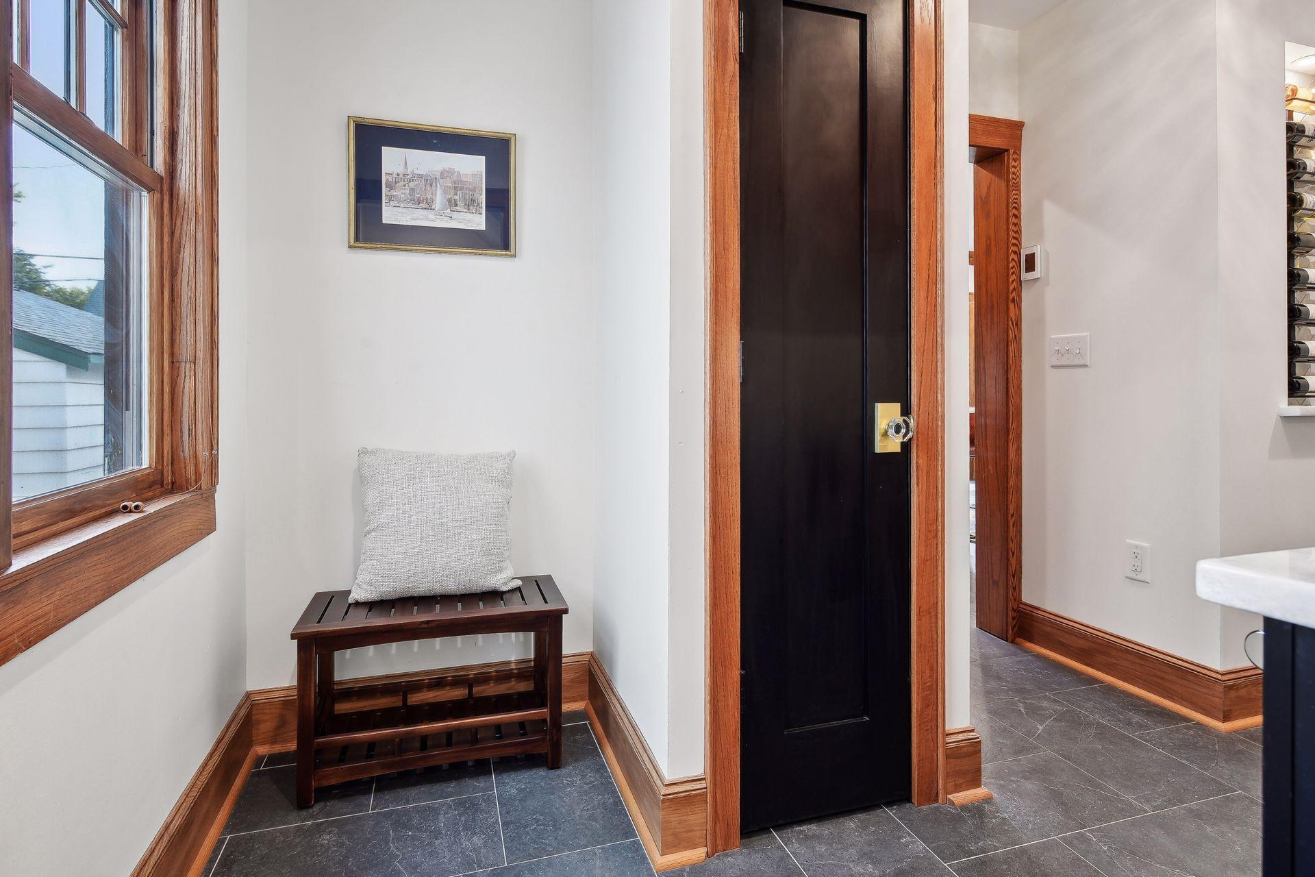 450 Mount Curve Boulevard