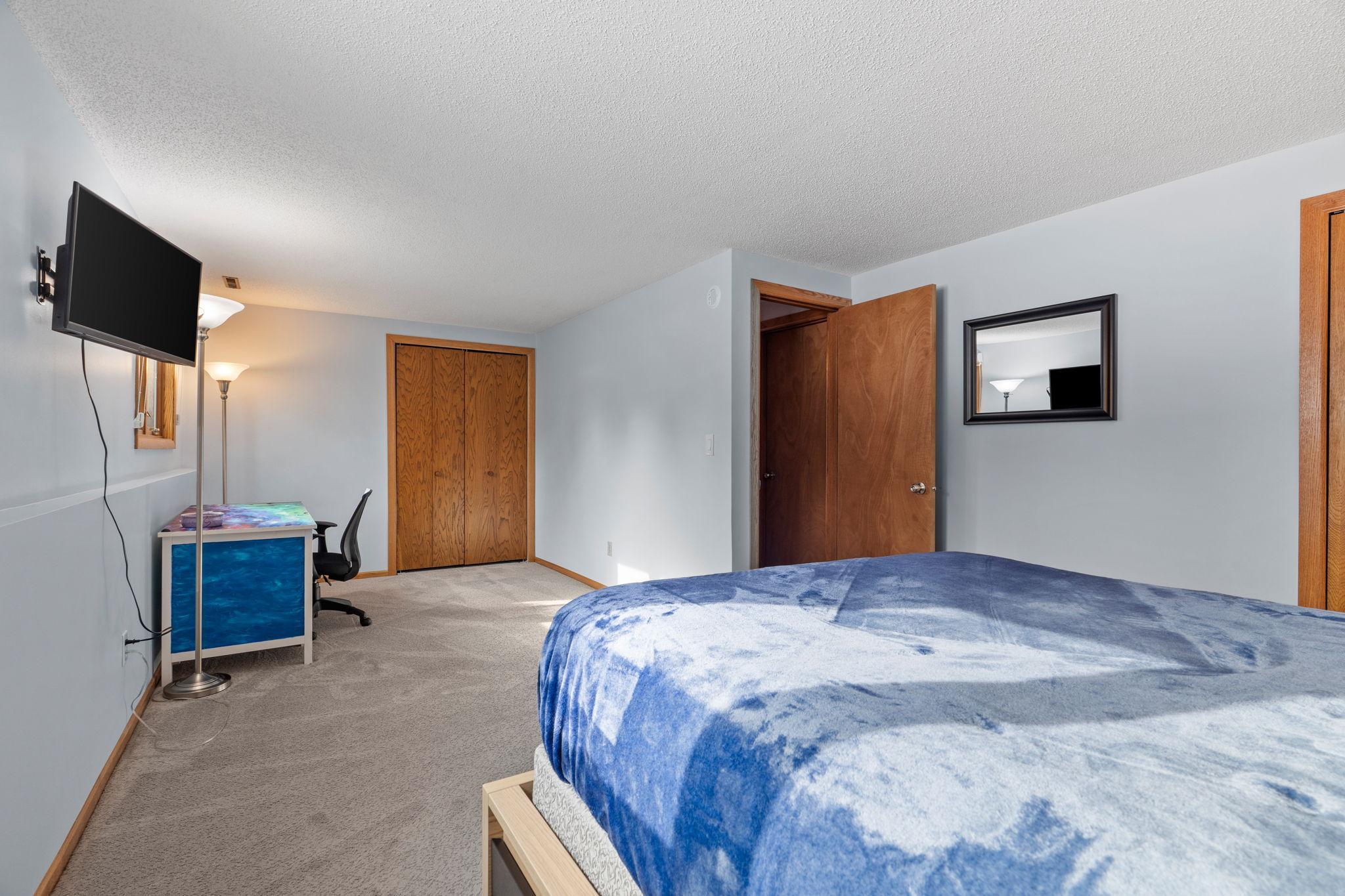 2461 Nemitz Avenue E