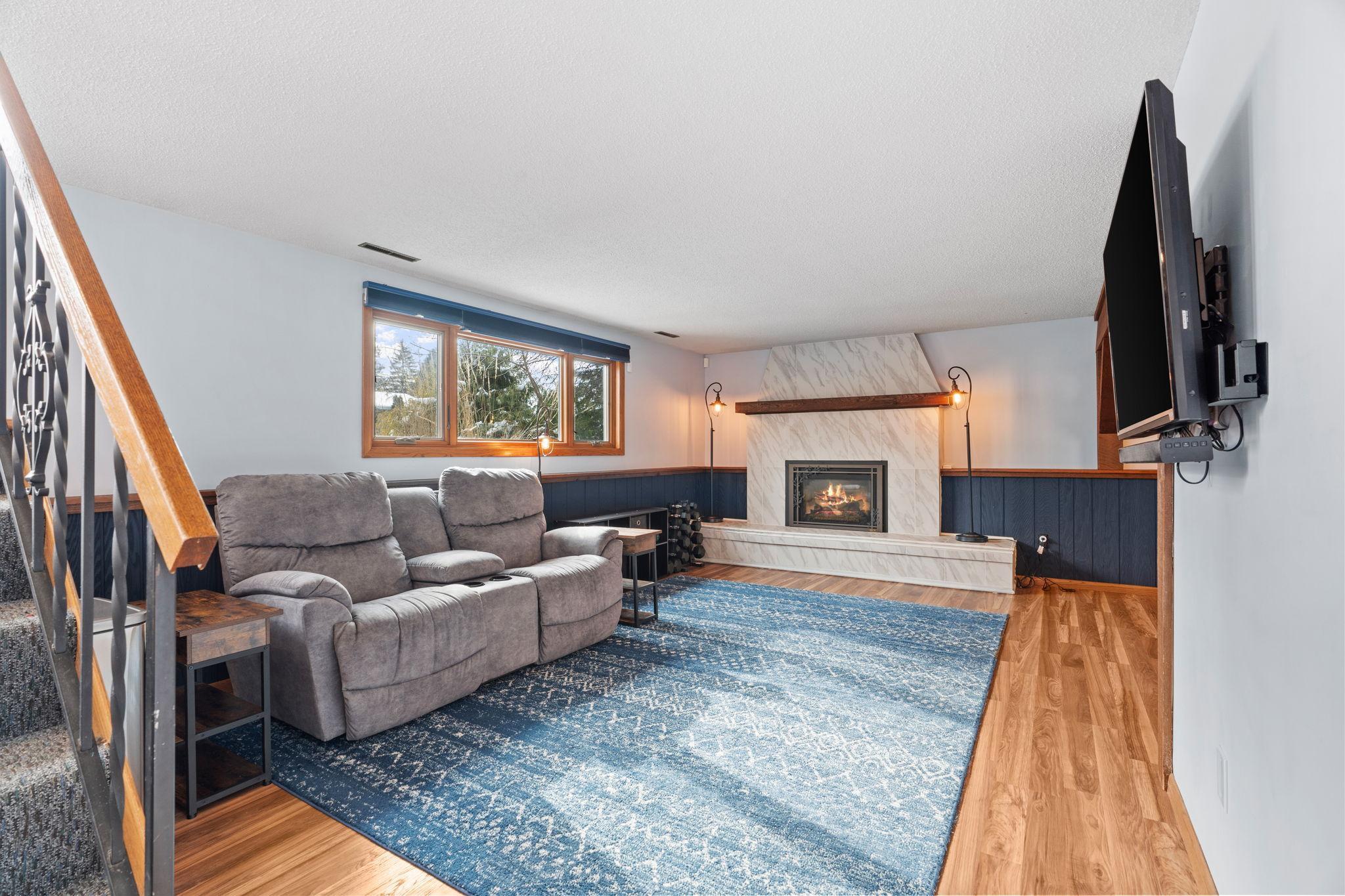 2461 Nemitz Avenue E