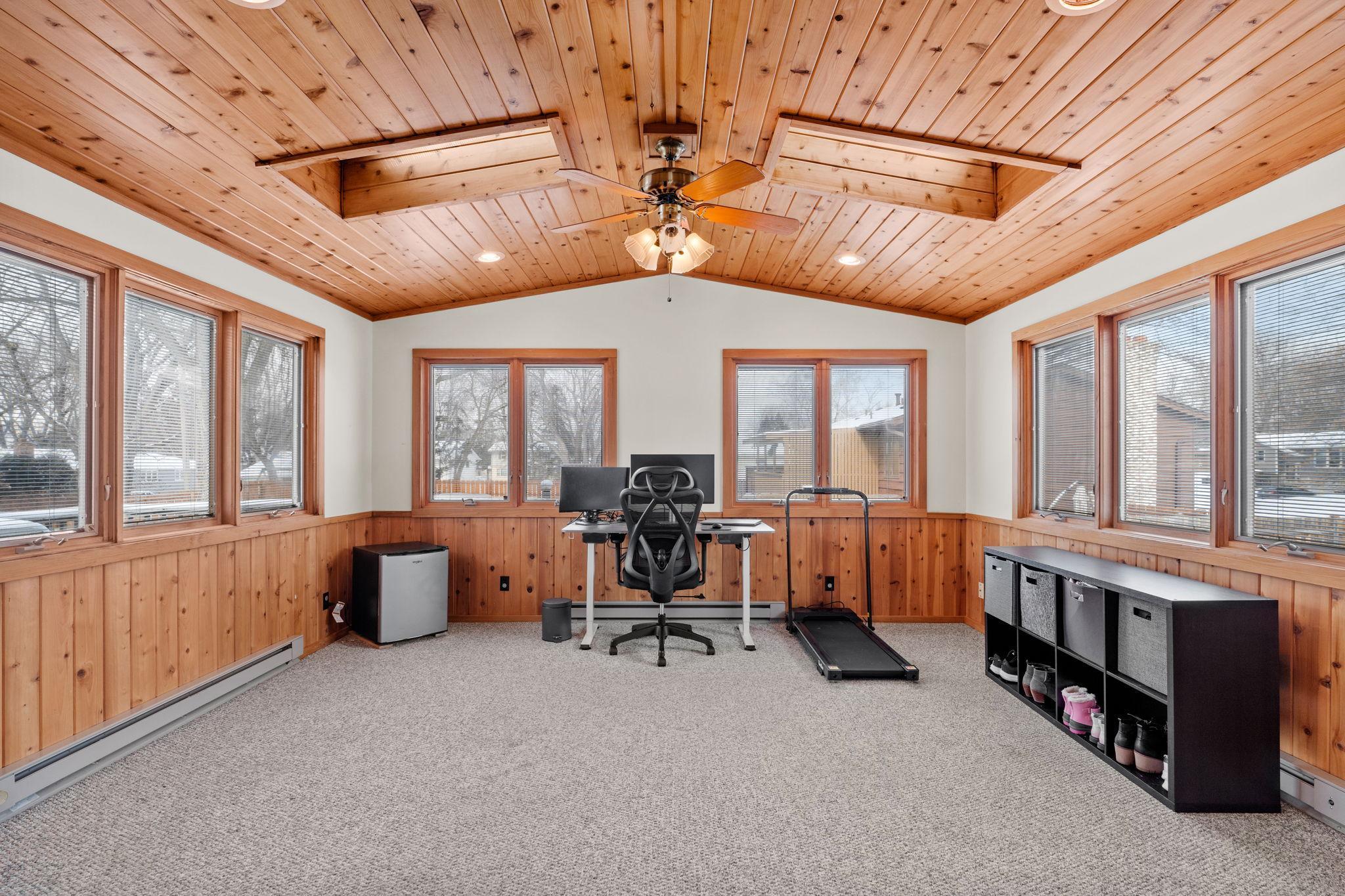 2461 Nemitz Avenue E