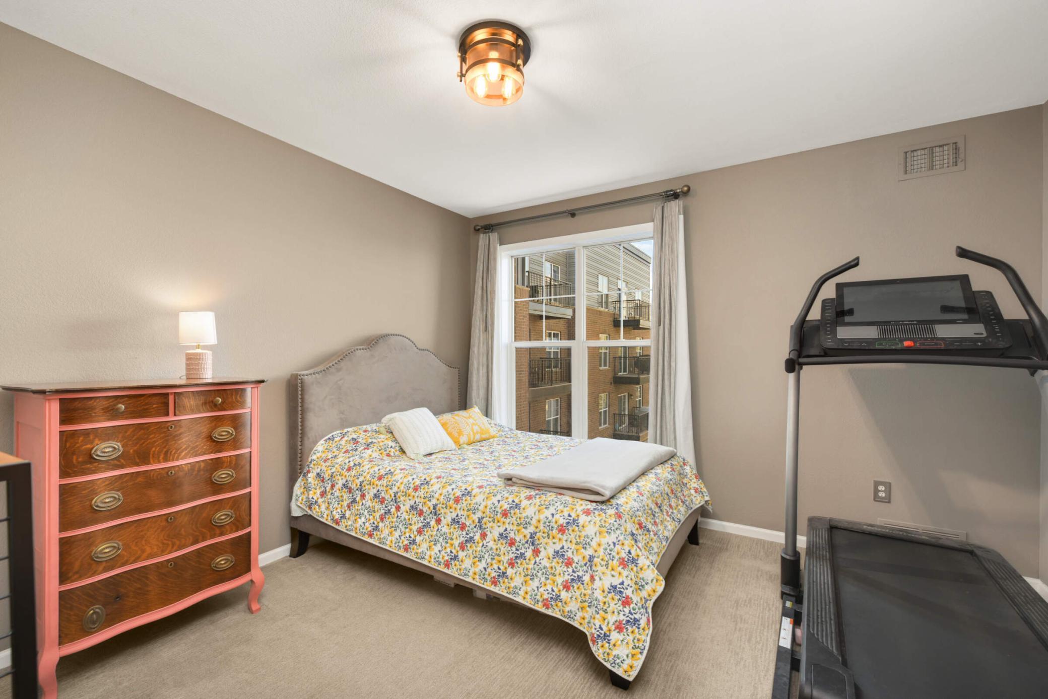 1800 Graham Avenue Unit: 323