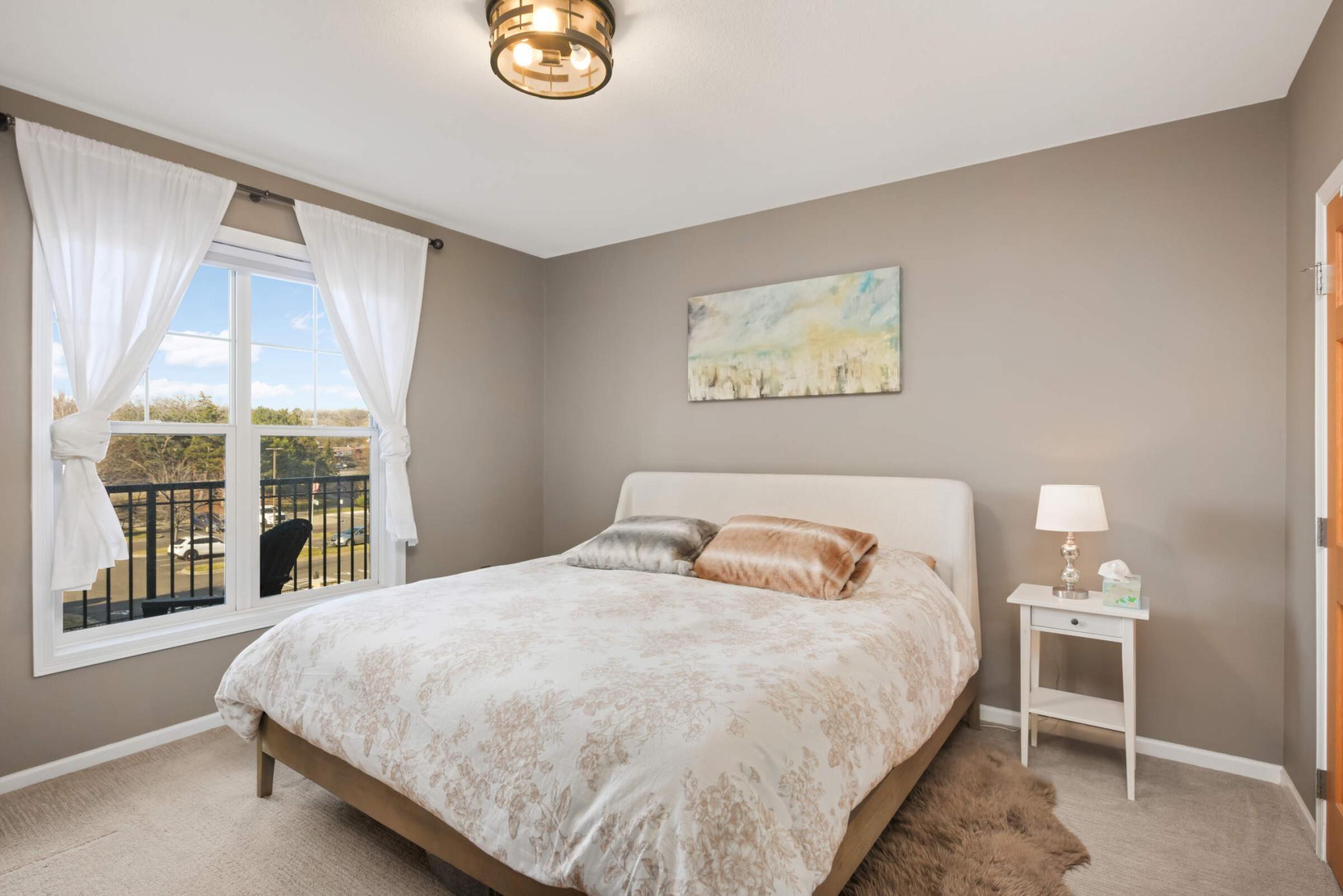 1800 Graham Avenue Unit: 323