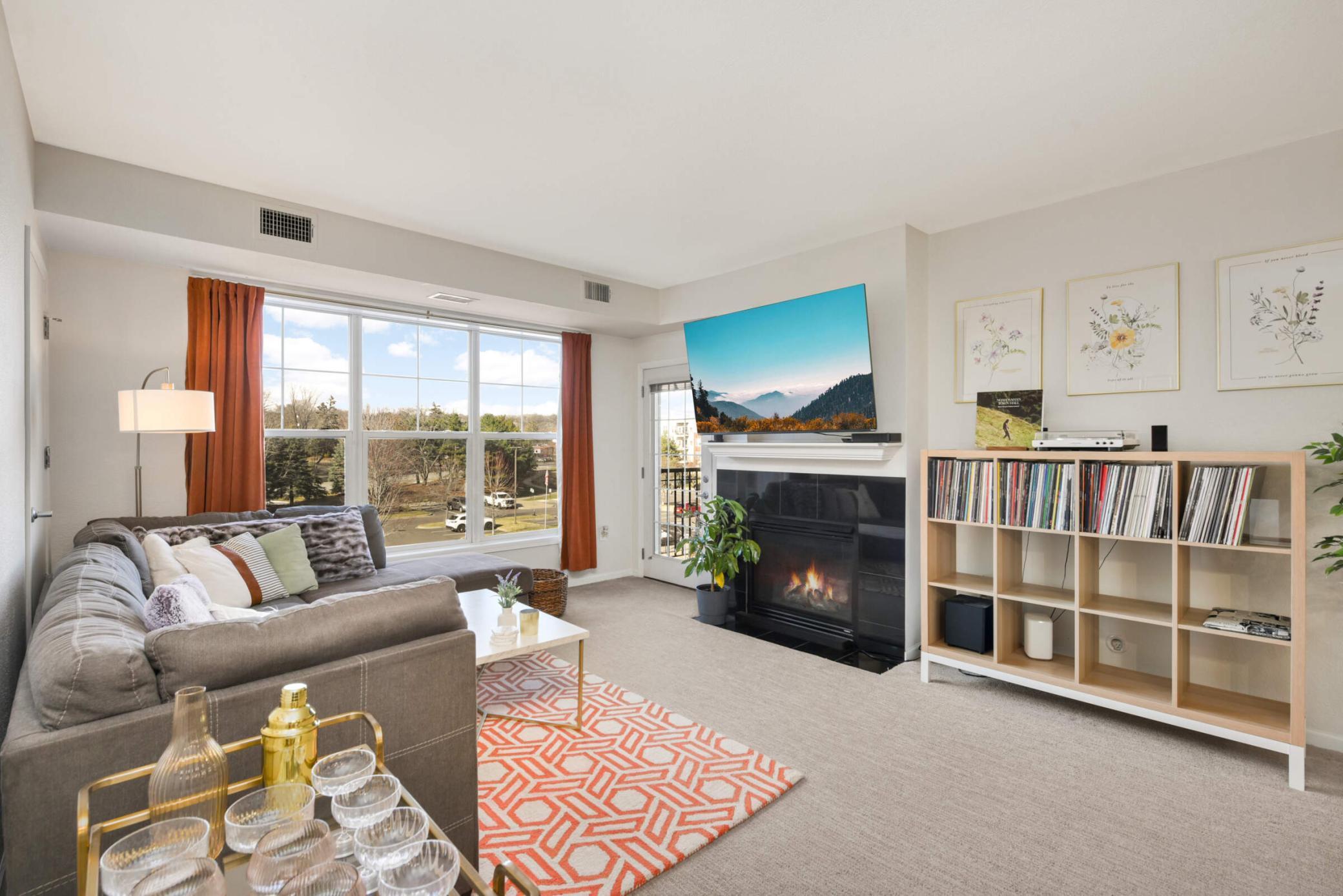 1800 Graham Avenue Unit: 323