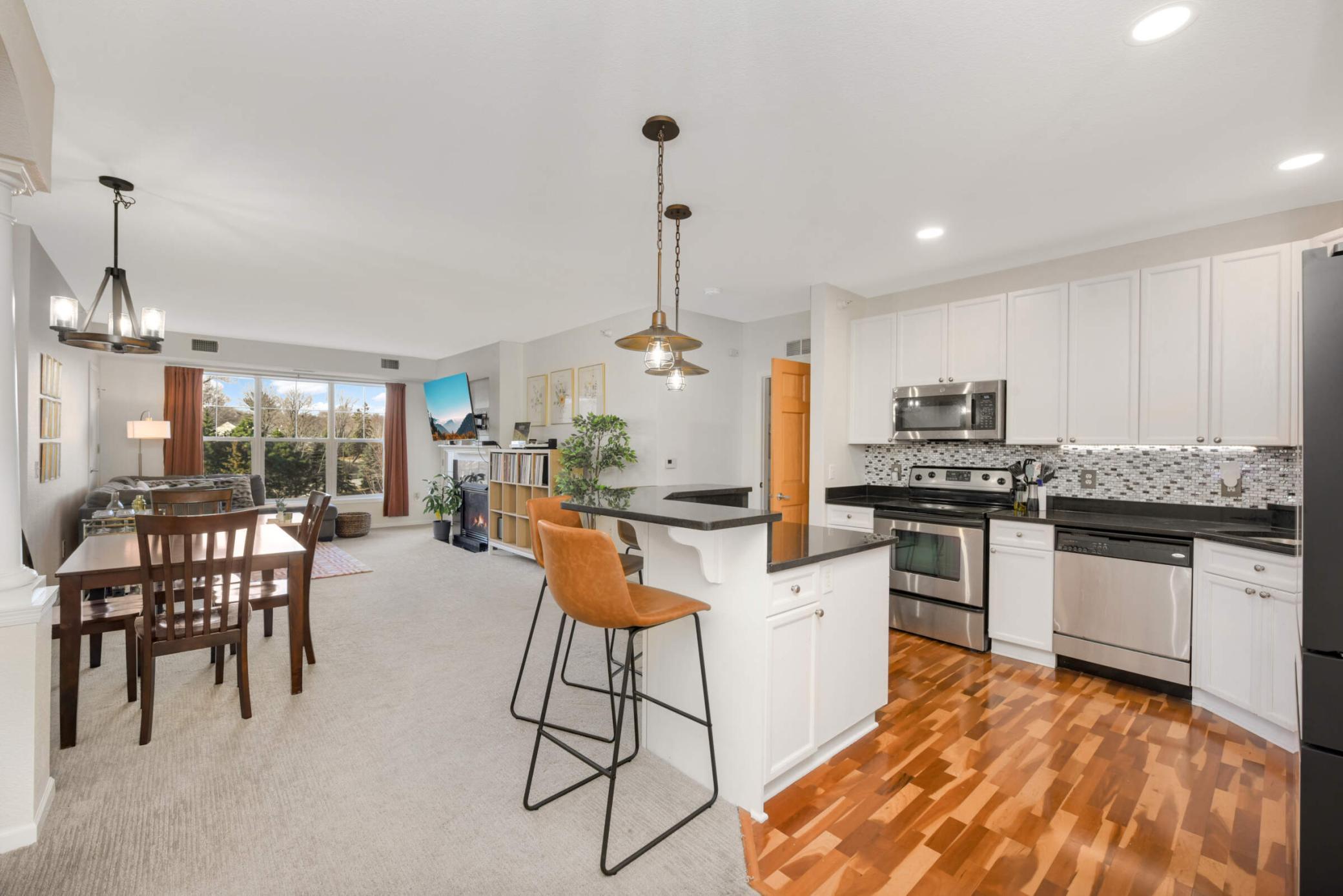 1800 Graham Avenue Unit: 323