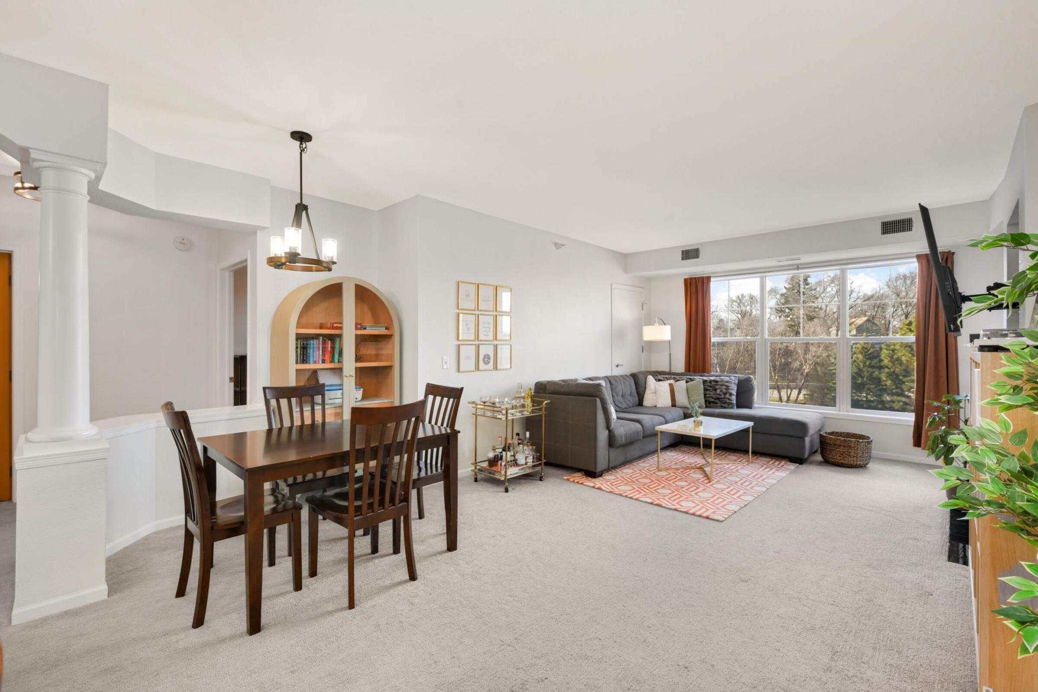 1800 Graham Avenue Unit: 323