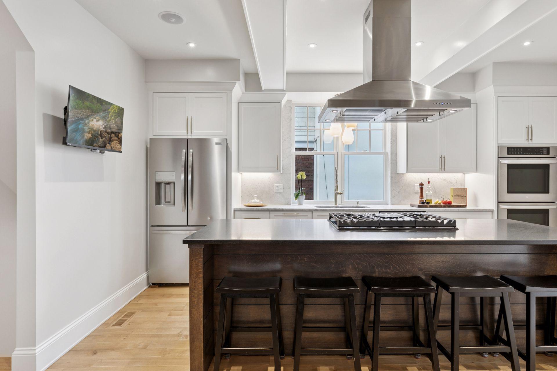 1081 Fairmount Avenue