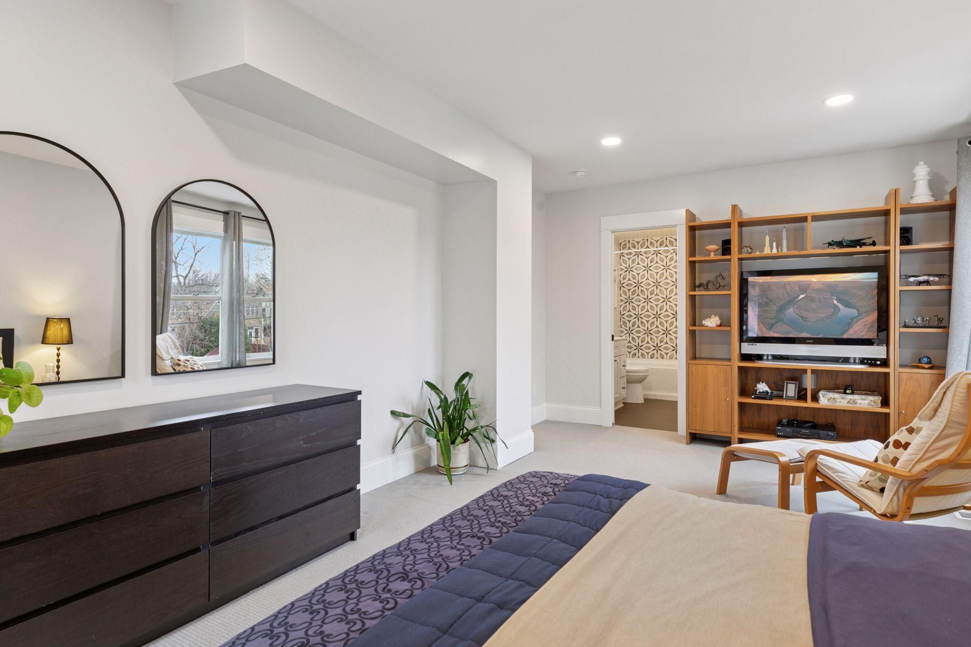 1081 Fairmount Avenue