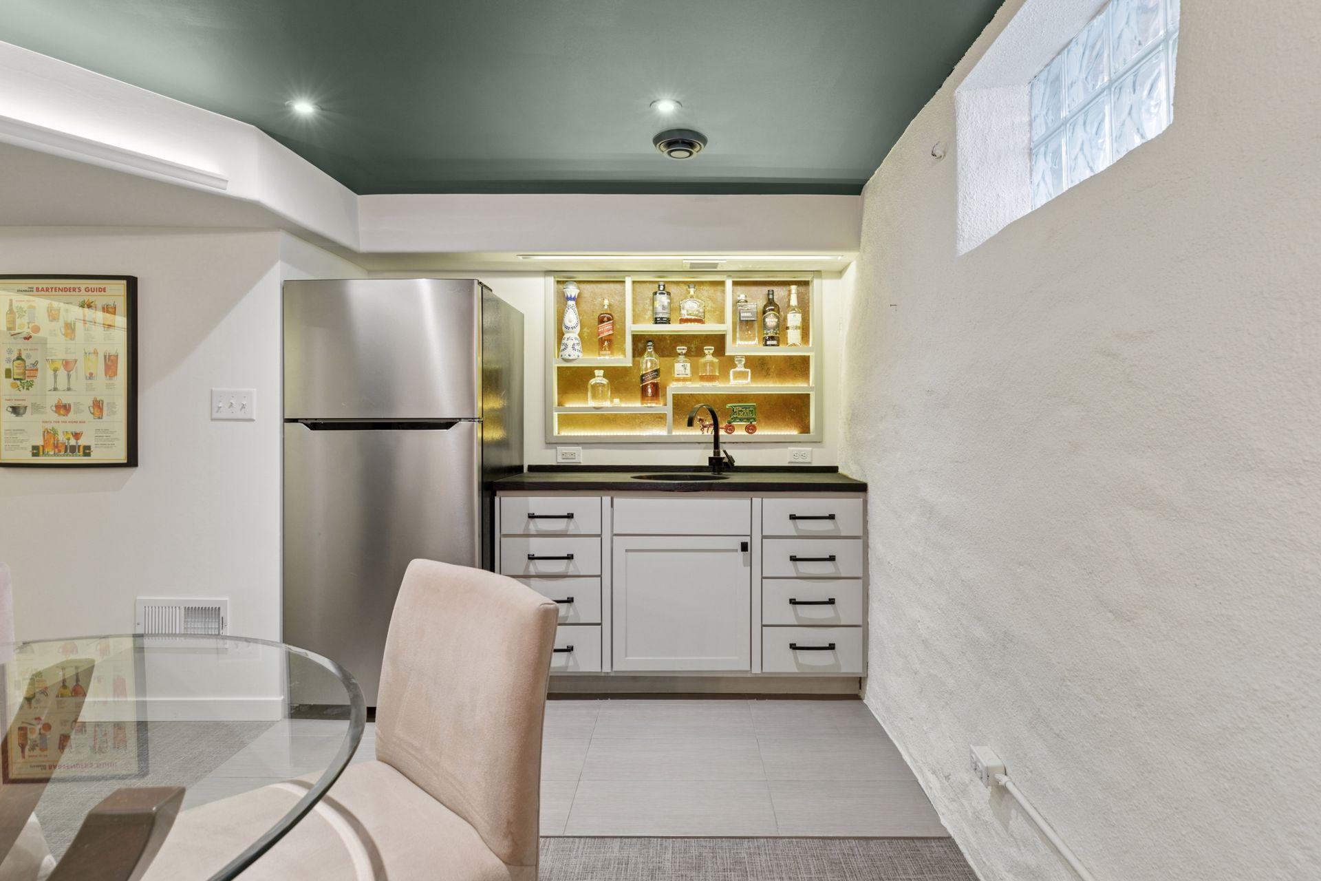 1081 Fairmount Avenue