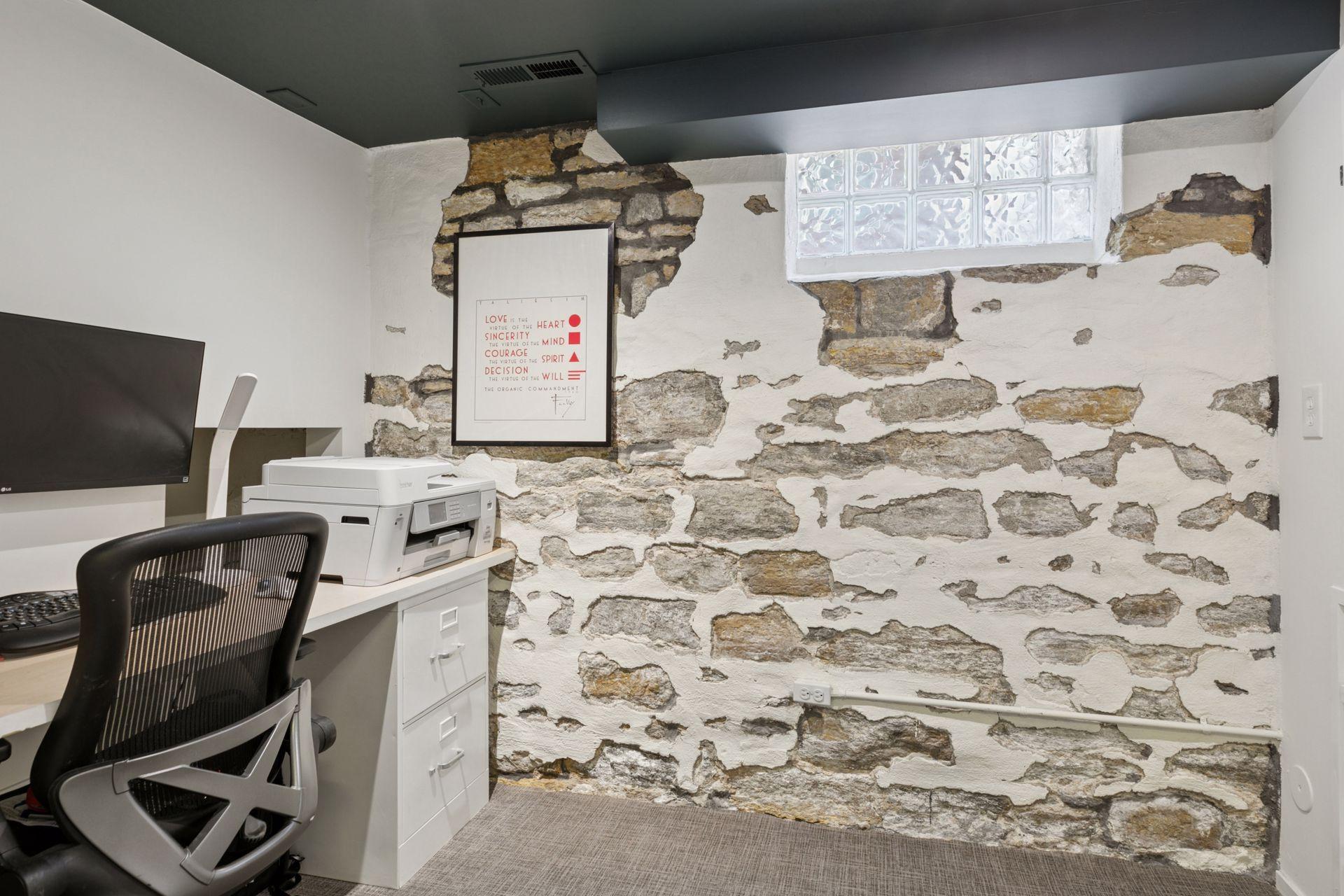 1081 Fairmount Avenue