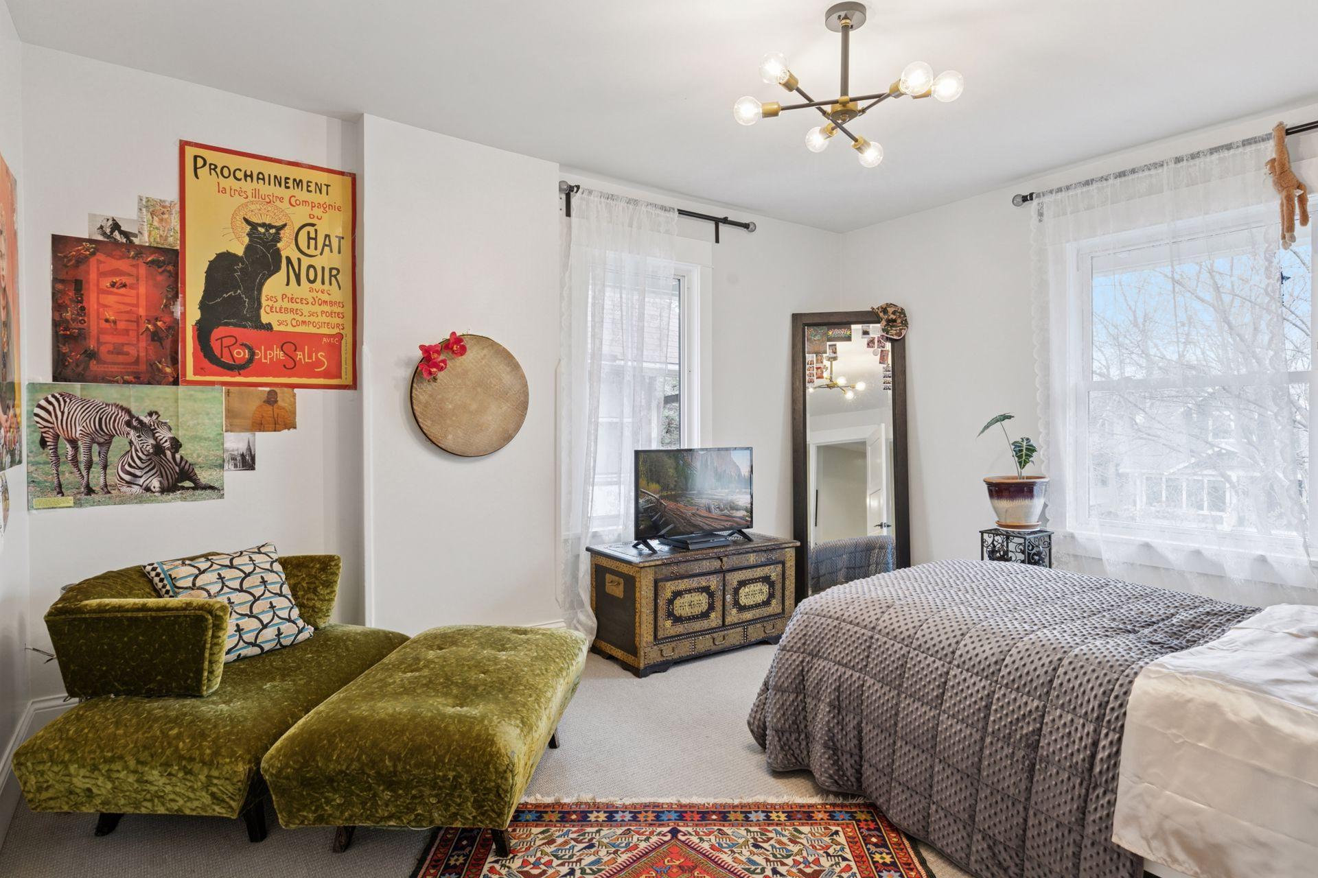 1081 Fairmount Avenue