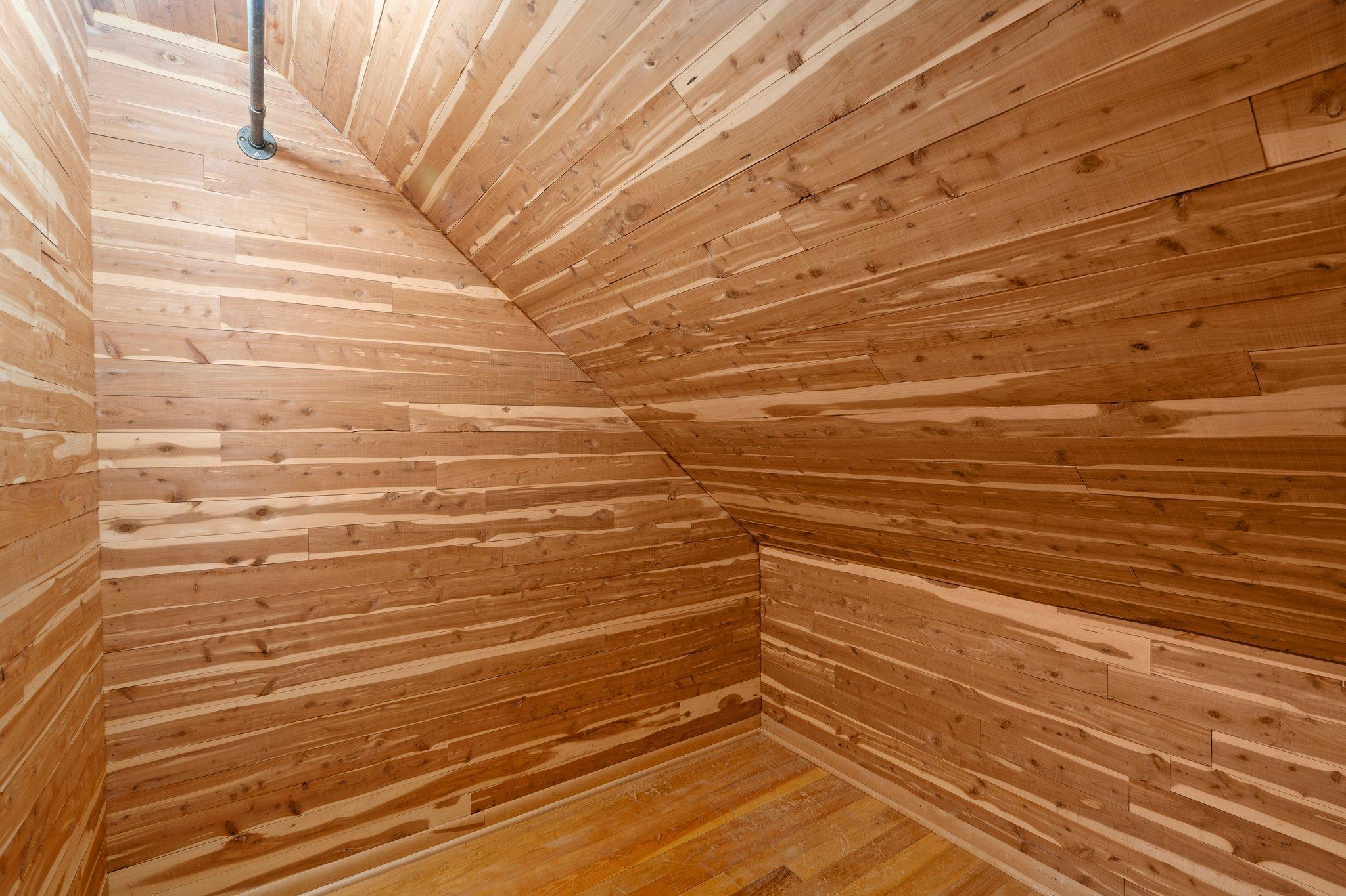 5617 Vincent Avenue S