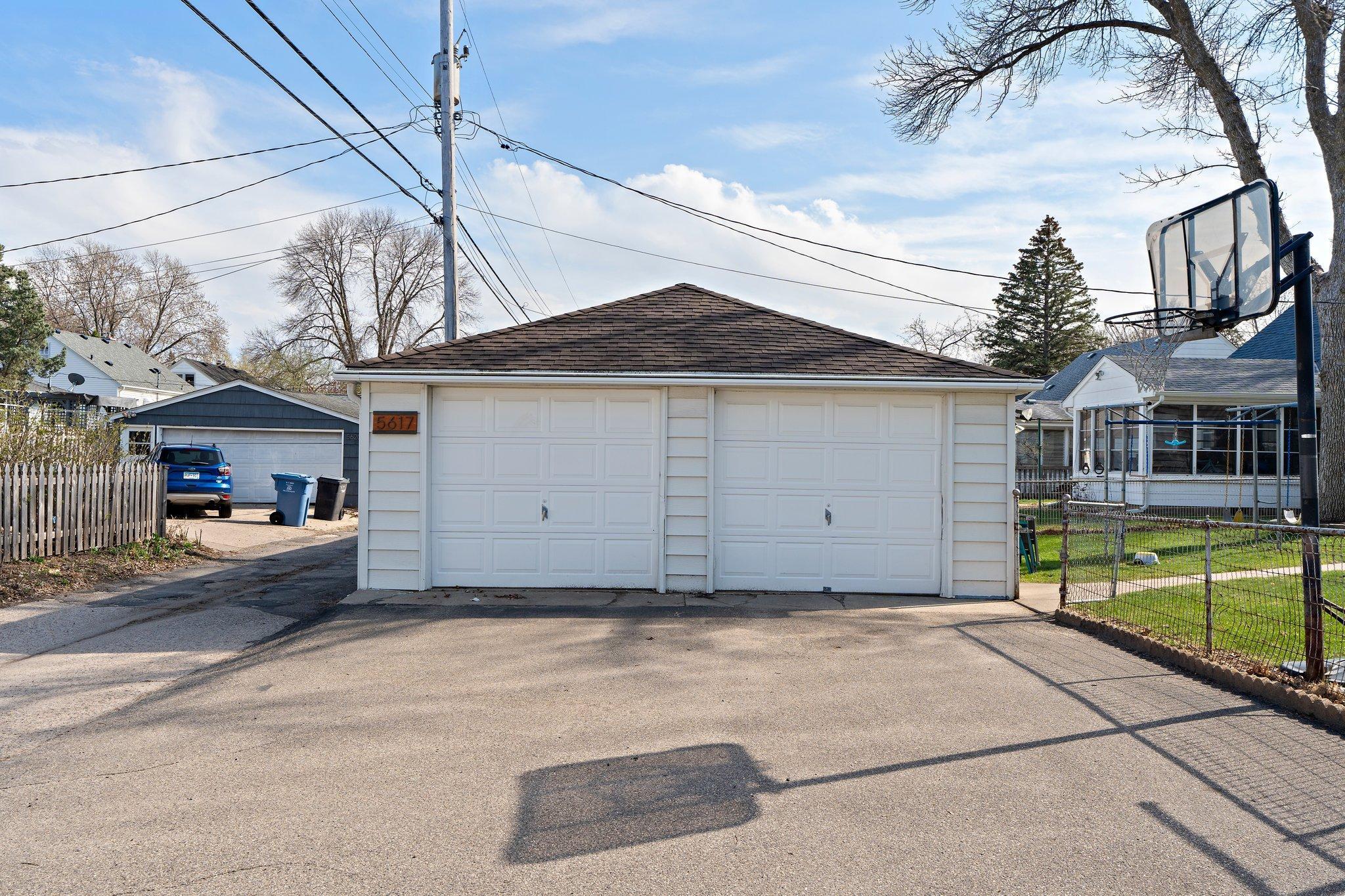 5617 Vincent Avenue S