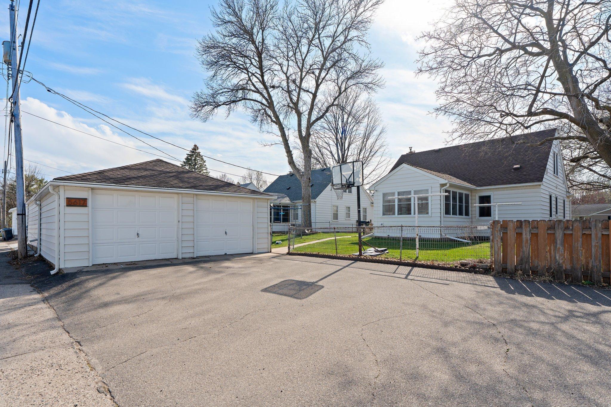 5617 Vincent Avenue S