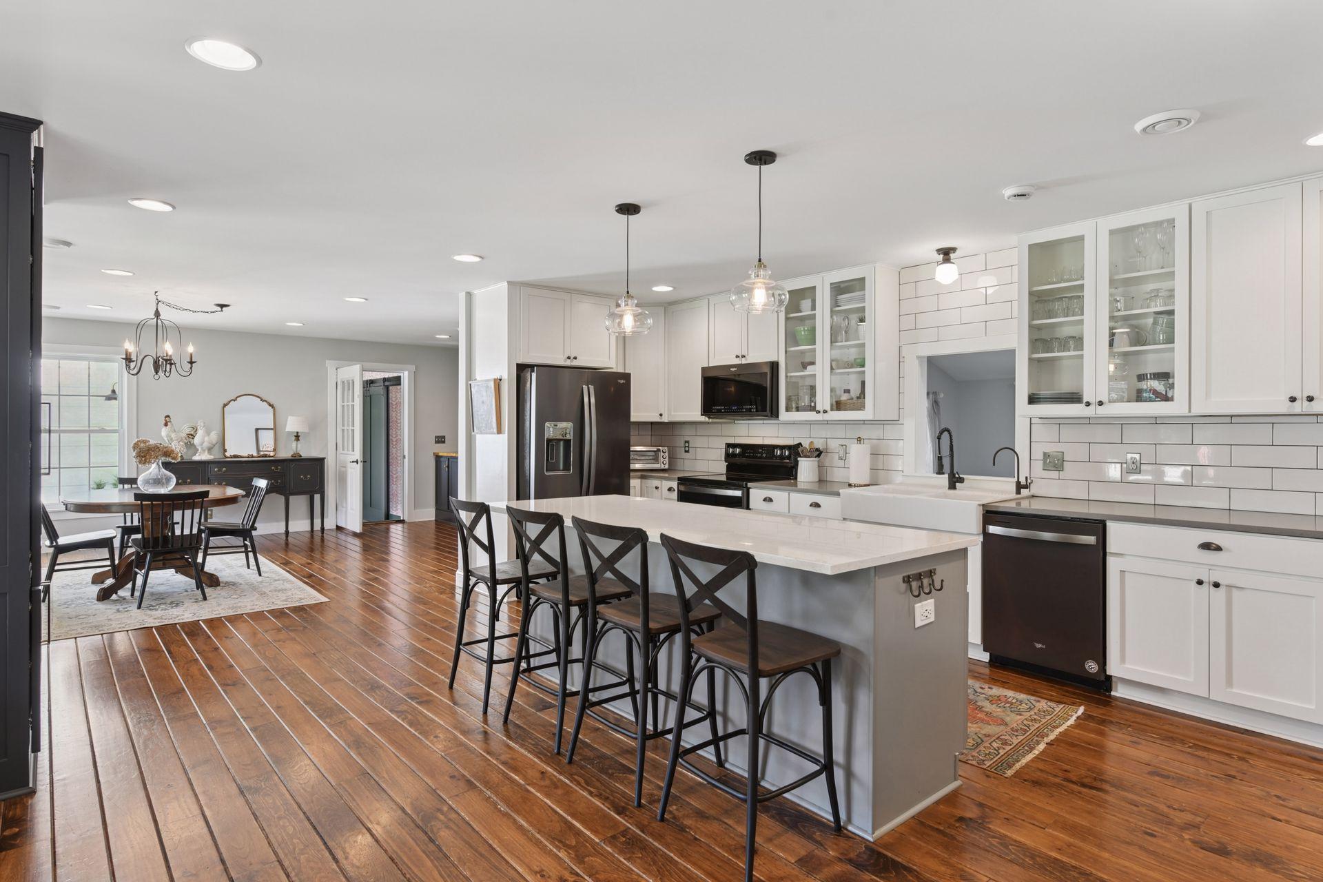 15710 Minnetonka Boulevard