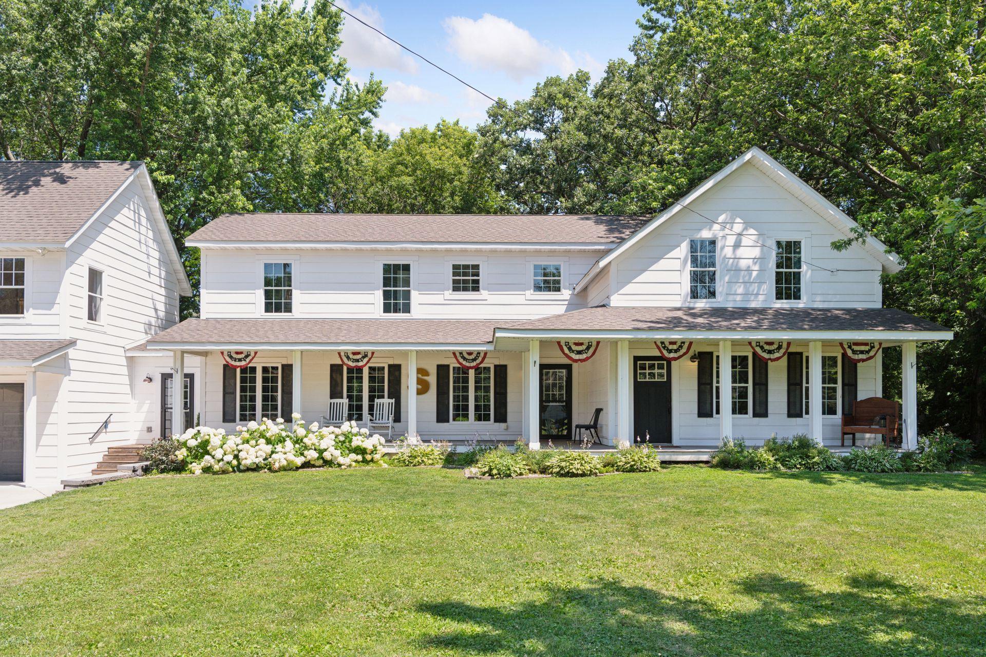 15710 Minnetonka Boulevard