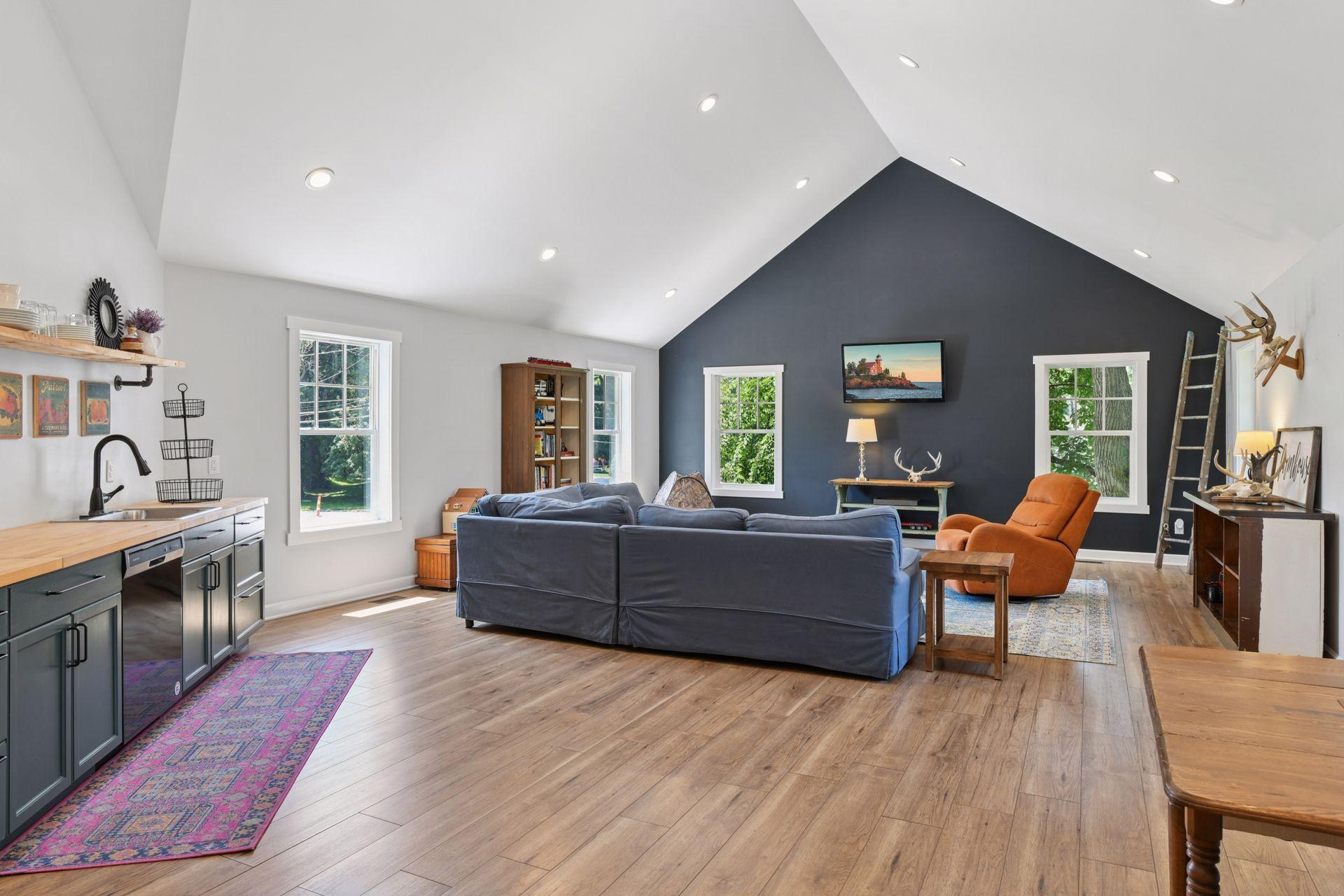 15710 Minnetonka Boulevard