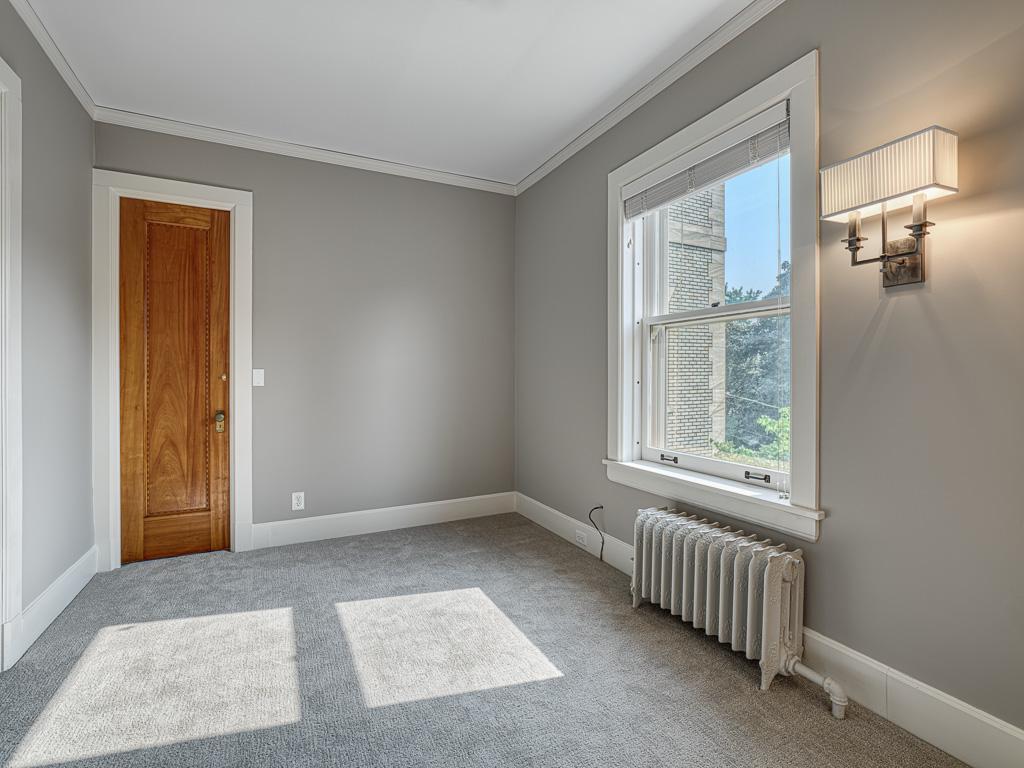 808 Summit Avenue Unit: 3