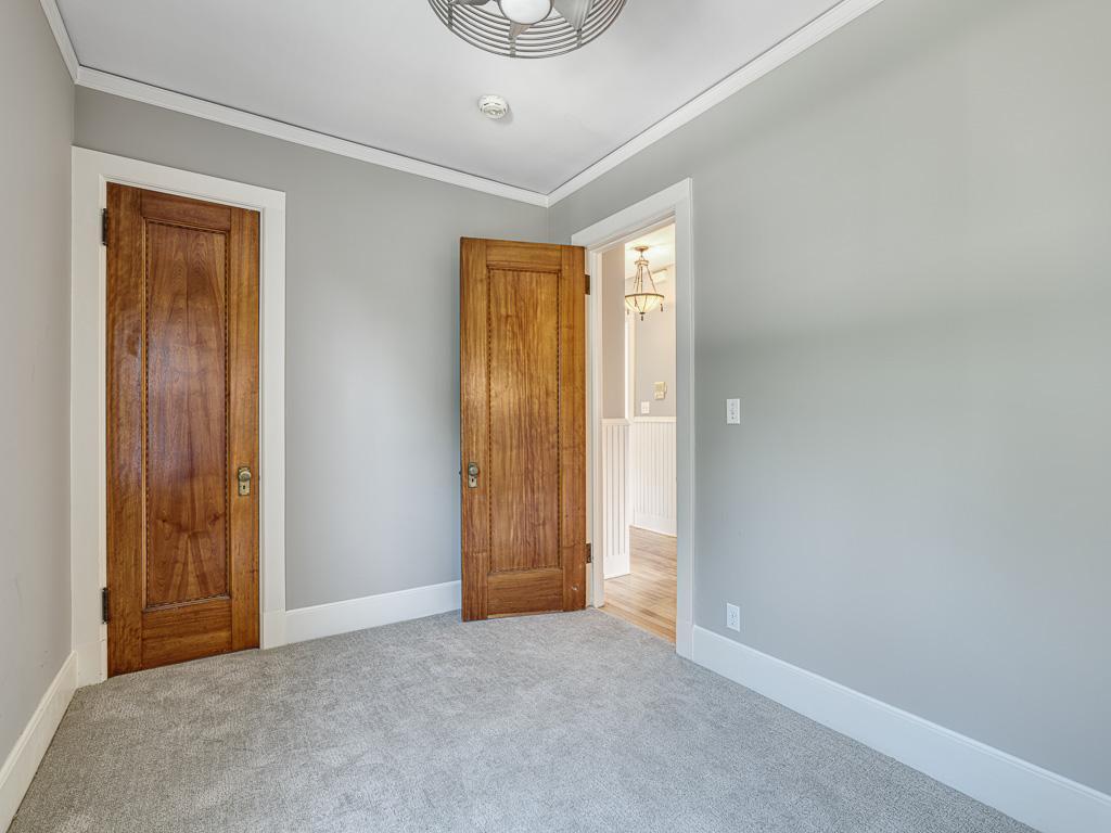 808 Summit Avenue Unit: 3