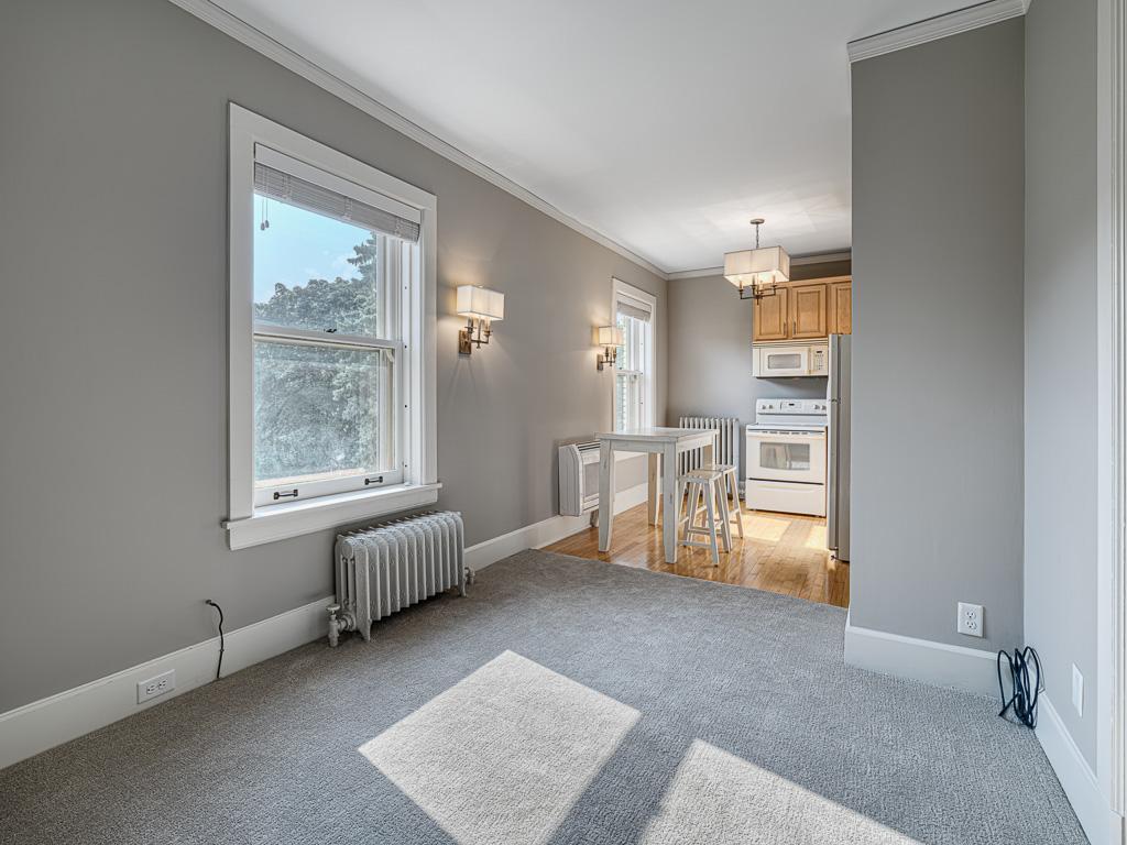 808 Summit Avenue Unit: 3