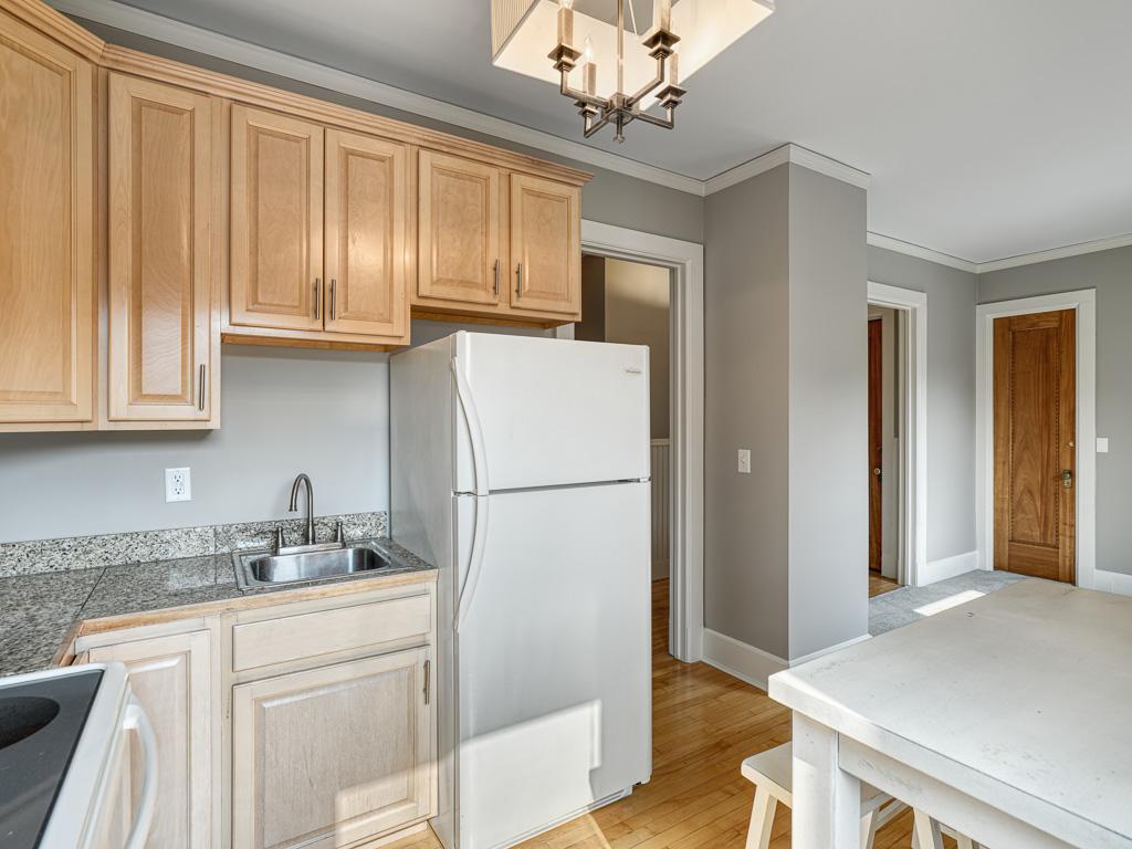 808 Summit Avenue Unit: 3