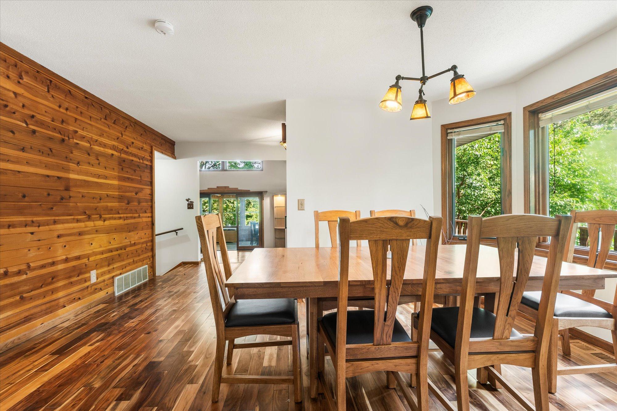 420 McCarrons Boulevard S