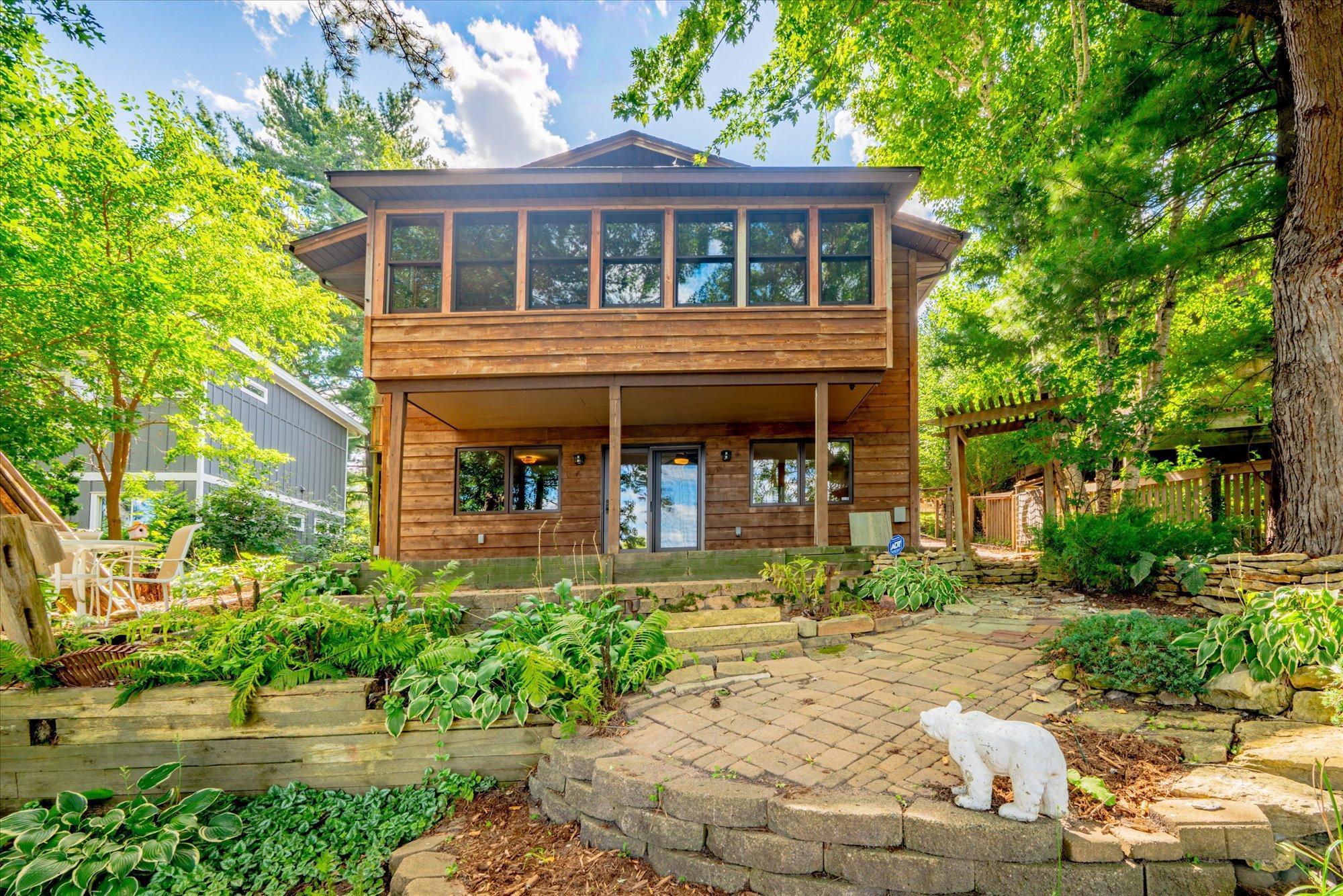 420 McCarrons Boulevard S