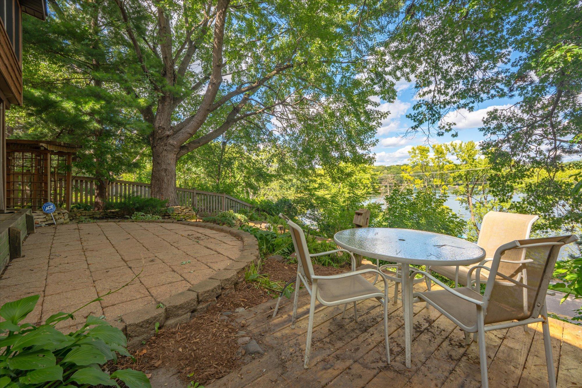 420 McCarrons Boulevard S