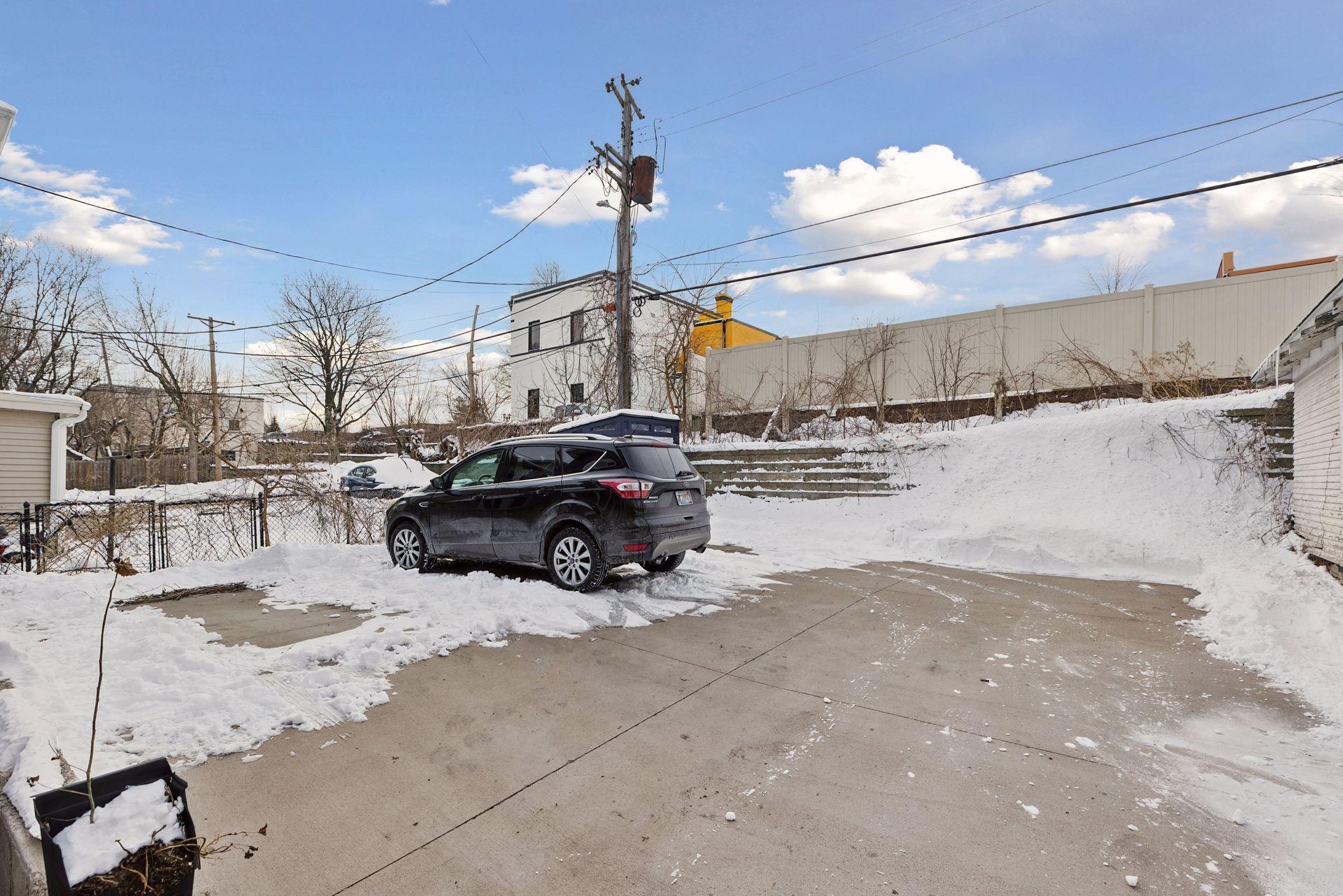 1048 Dayton Avenue