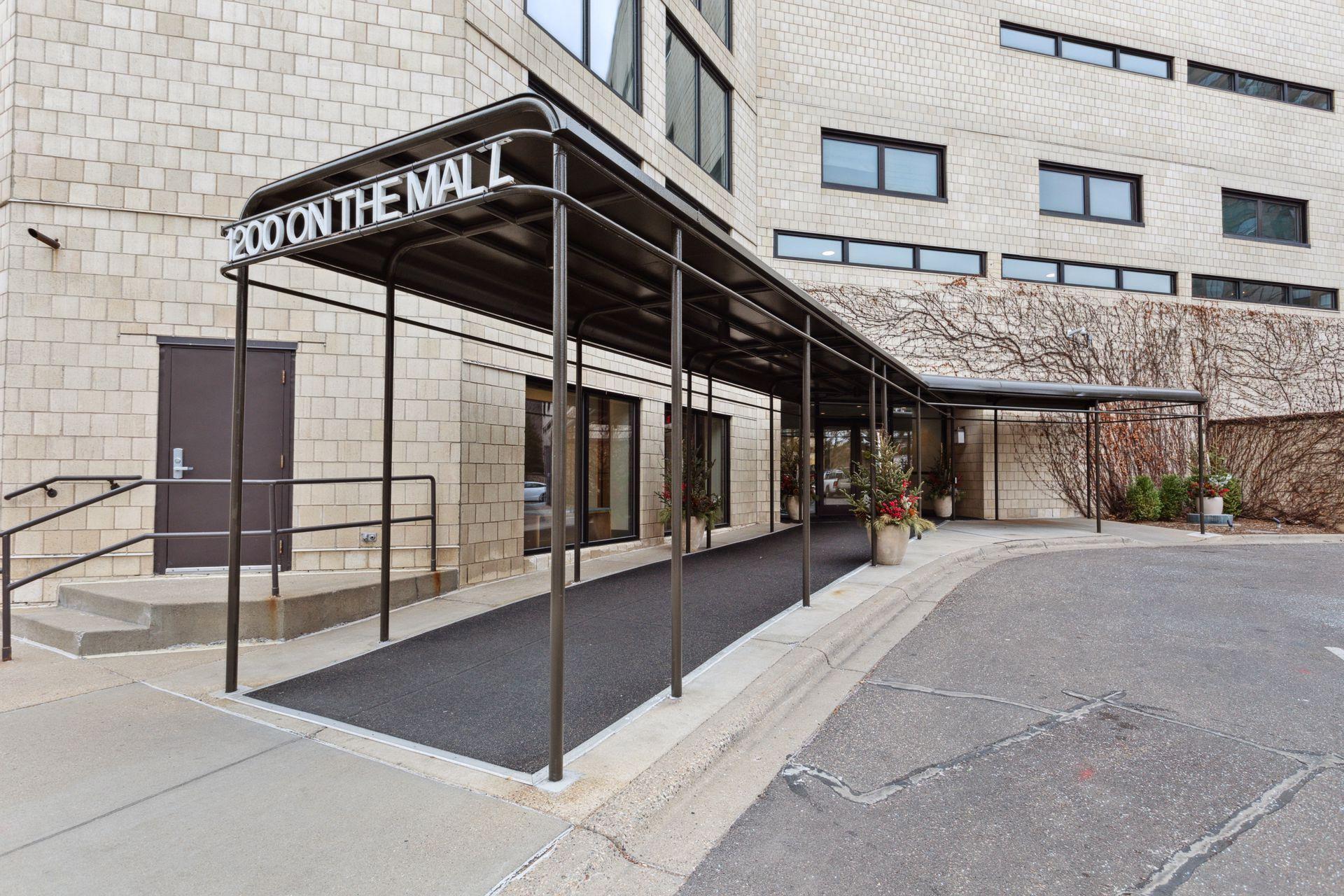 1200 Nicollet Mall Unit: 209