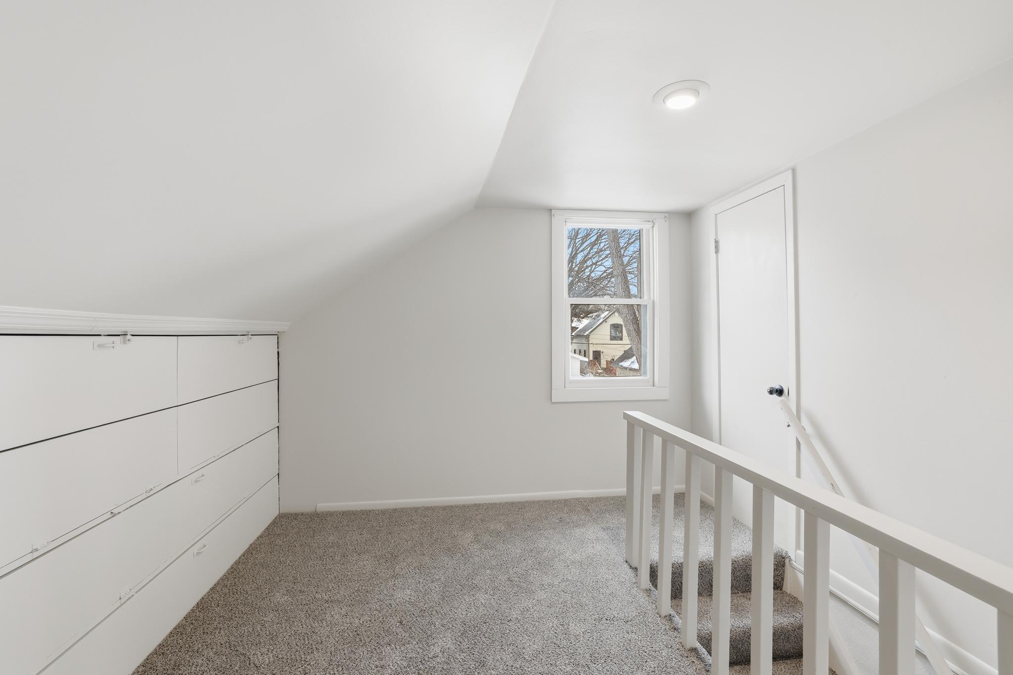 1464 Chelmsford Street