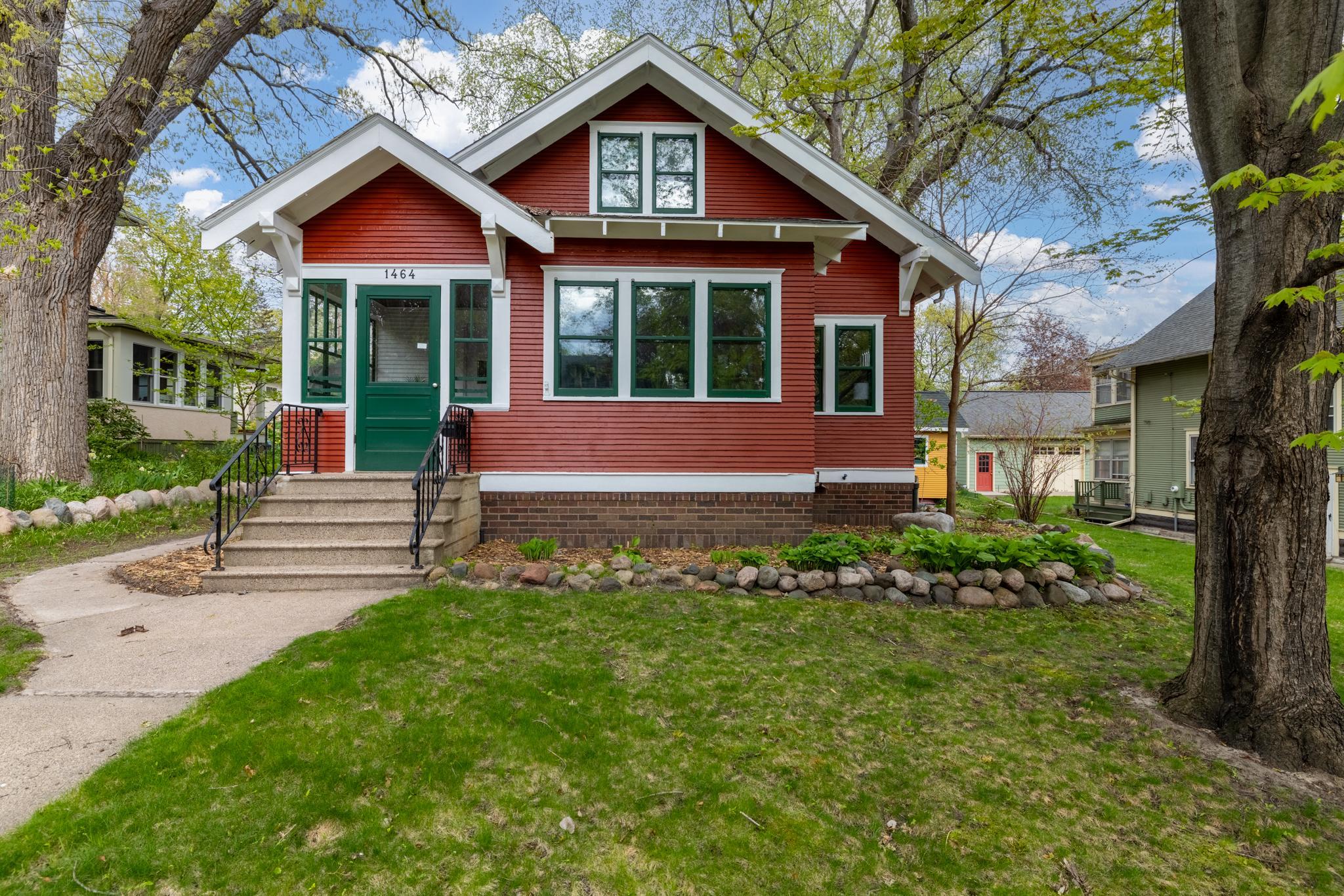 1464 Chelmsford Street