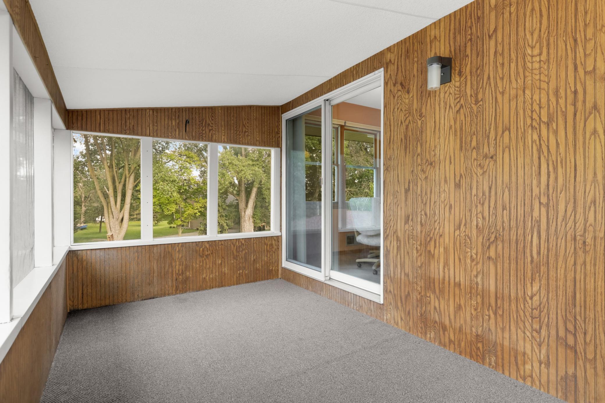 2878 Meadowlark Lane